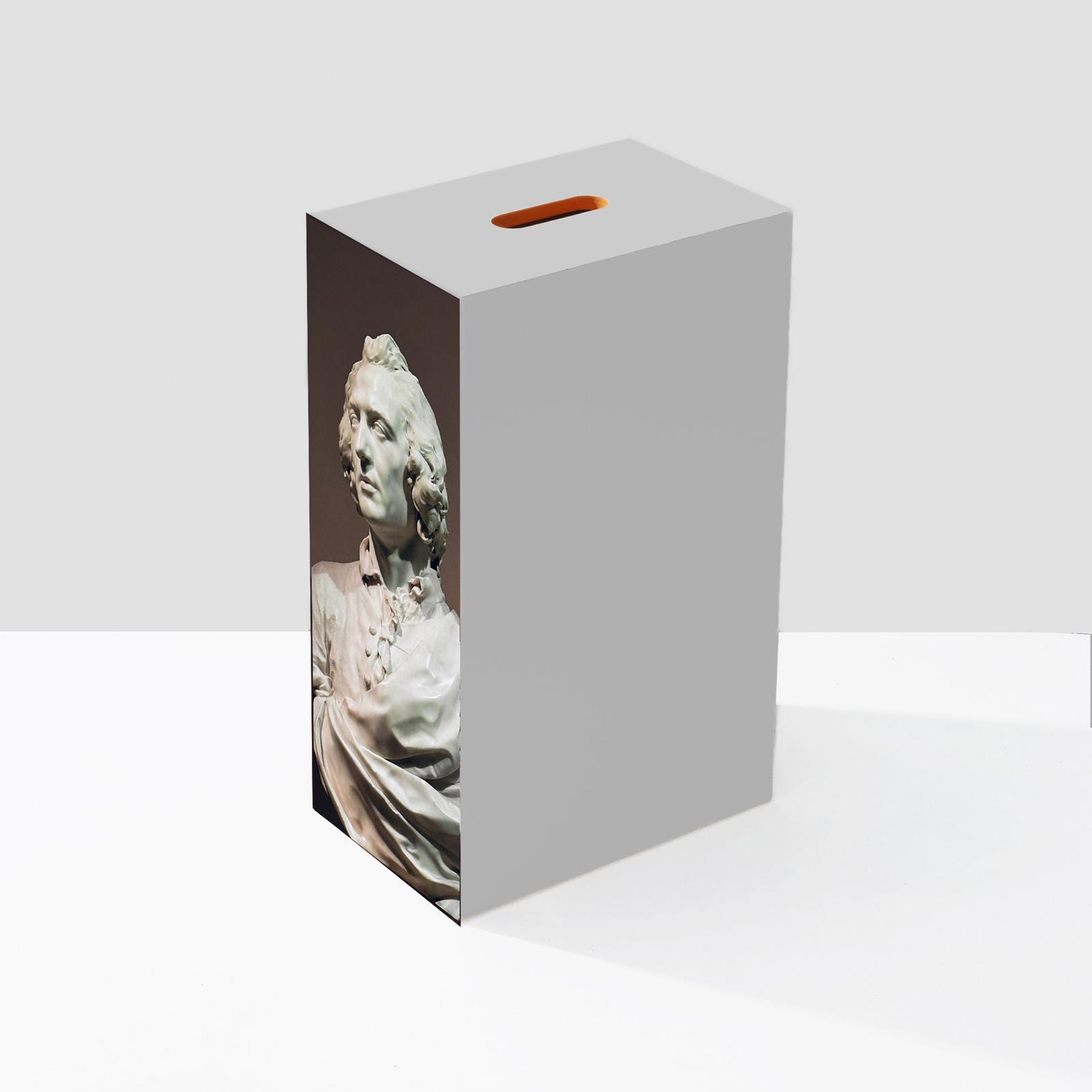 Bust of an Englishman Apple Box 1 Bust of an Englishman Apple Box