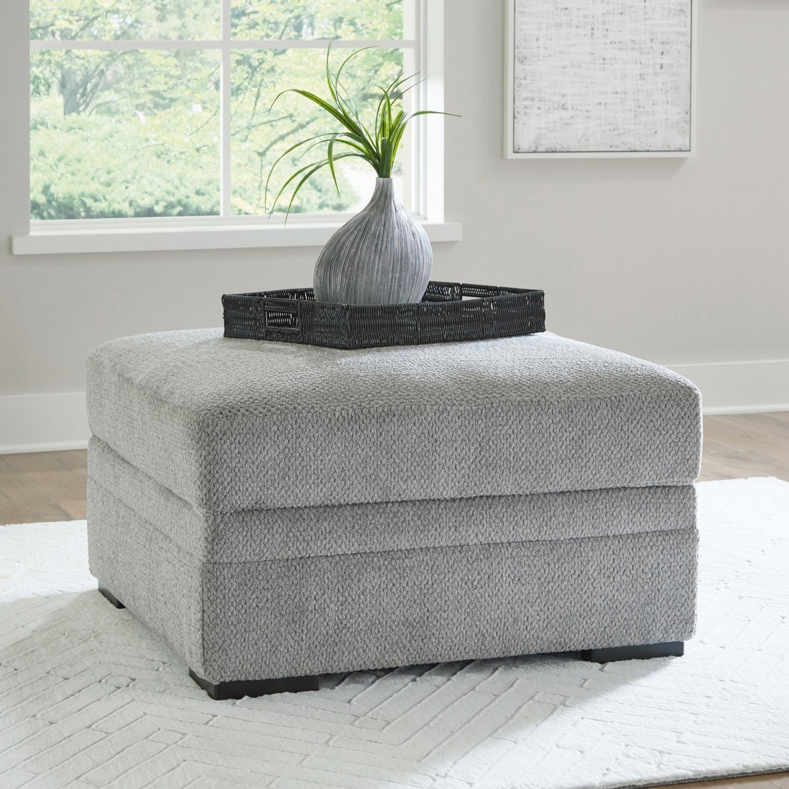 Casselbury Ottoman with Storage 17 Casselbury Ottoman with Storage