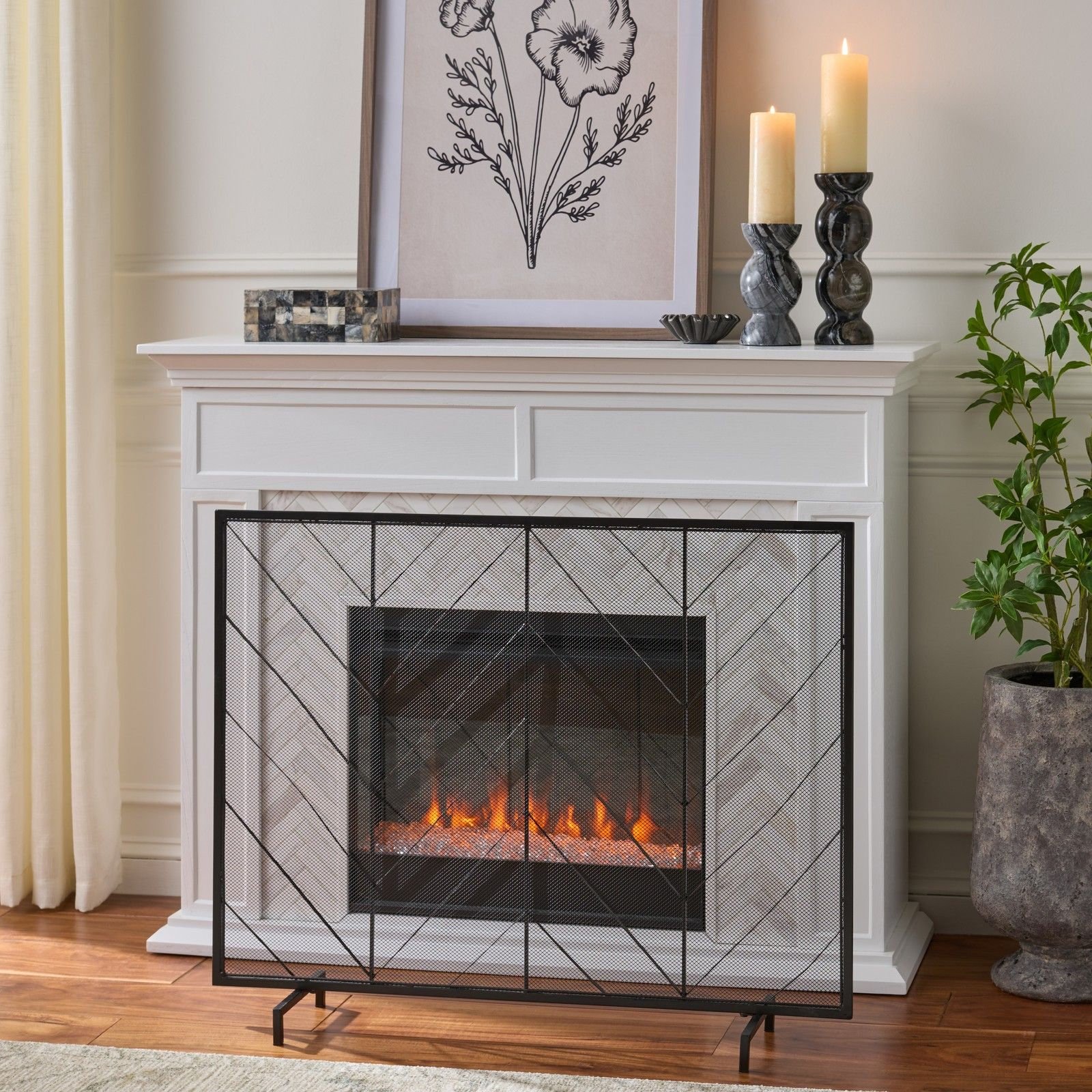Dama Chevron Fireplace Screen