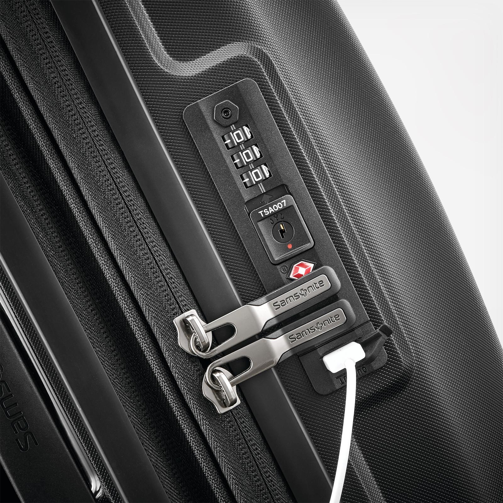 Outline Pro Carry-on Spinner 4 Outline Pro Carry-on Spinner