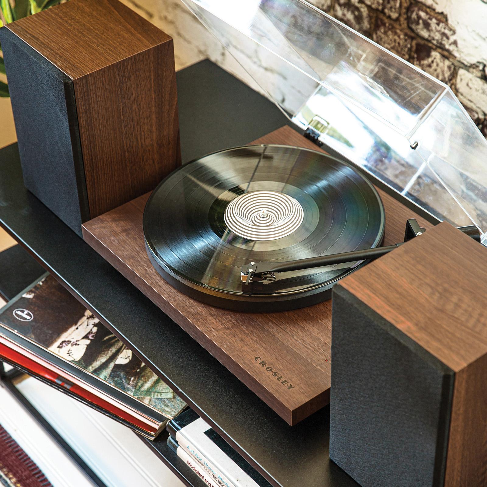 C62 Record Player with Speaker 16 C62 Record Player with Speaker