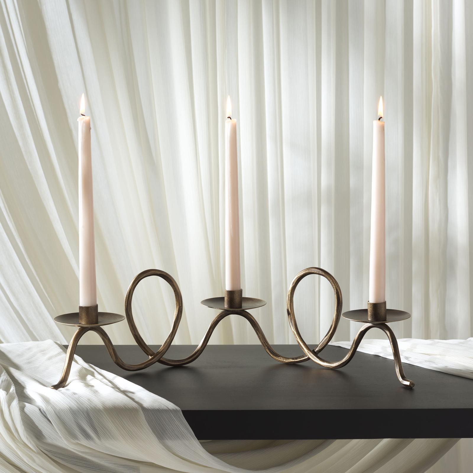 Cian Candle Centerpiece
