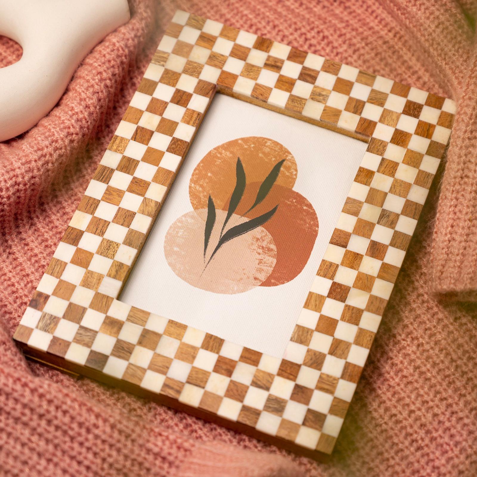 Checkered Picture Wood Frame 1 Checkered Picture Wood Frame