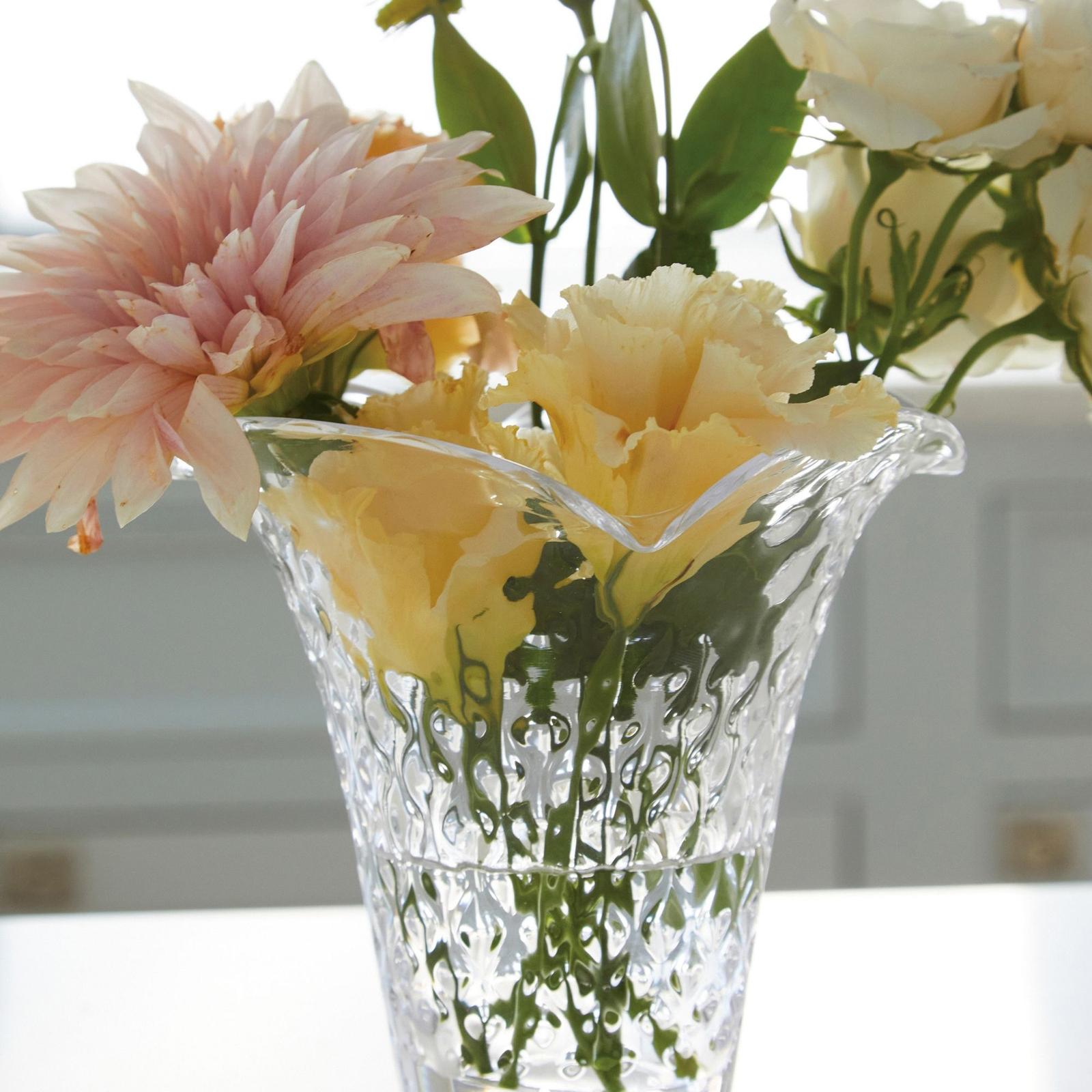 Flutter Vase 4 Flutter Vase