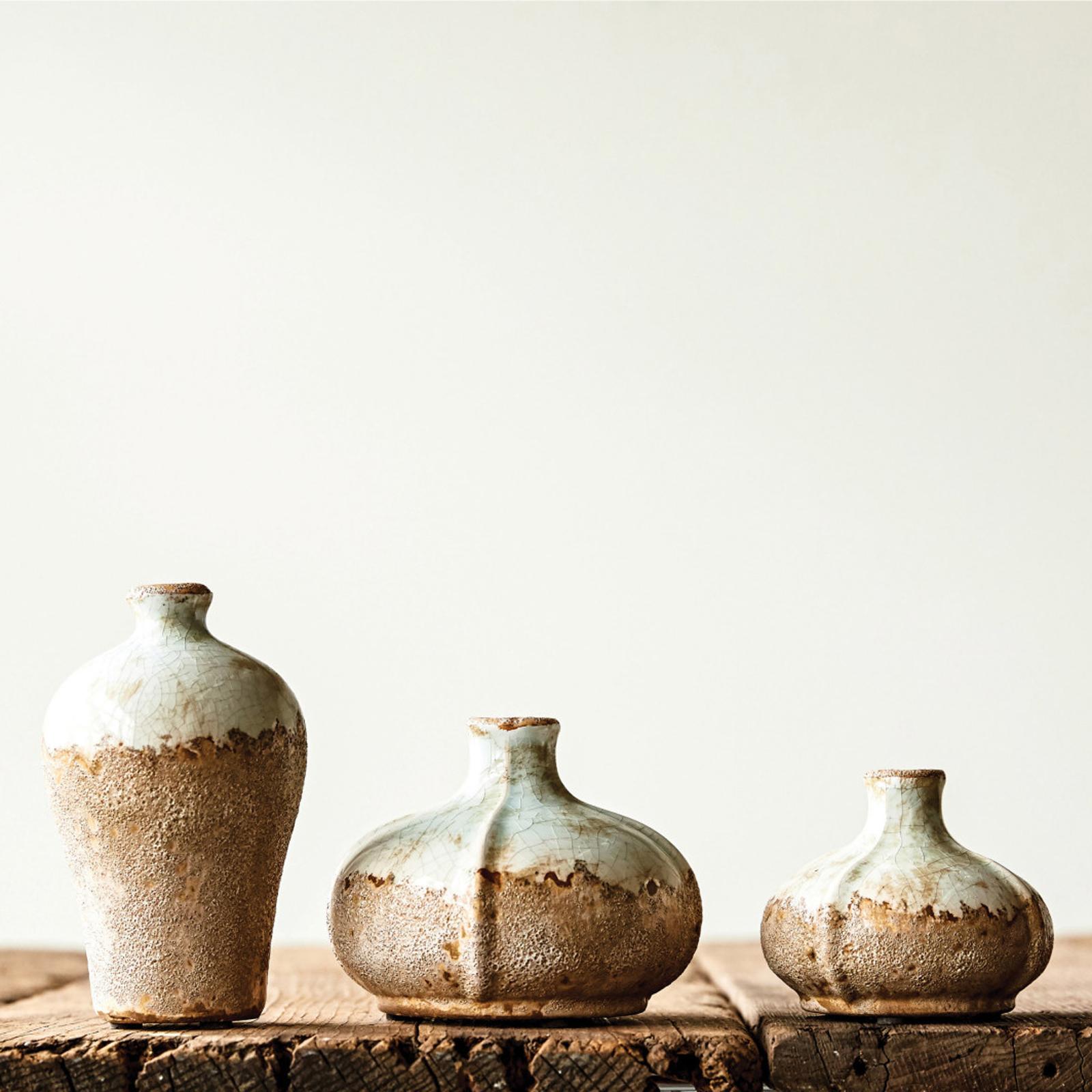 3-Piece Distressed Terracotta Vase Set 17 3-Piece Distressed Terracotta Vase Set