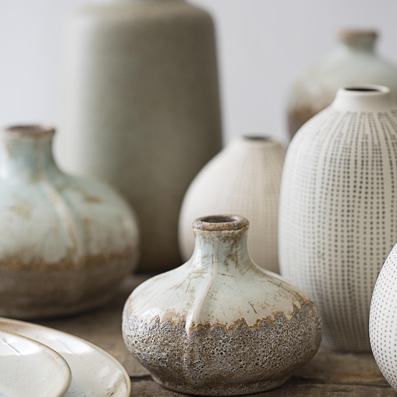 3-Piece Distressed Terracotta Vase Set 6 3-Piece Distressed Terracotta Vase Set
