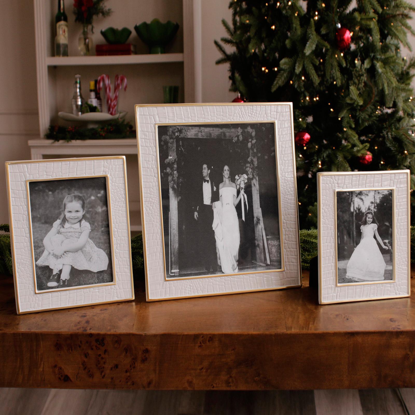 Encanto Croc Frame 4 Encanto Croc Frame