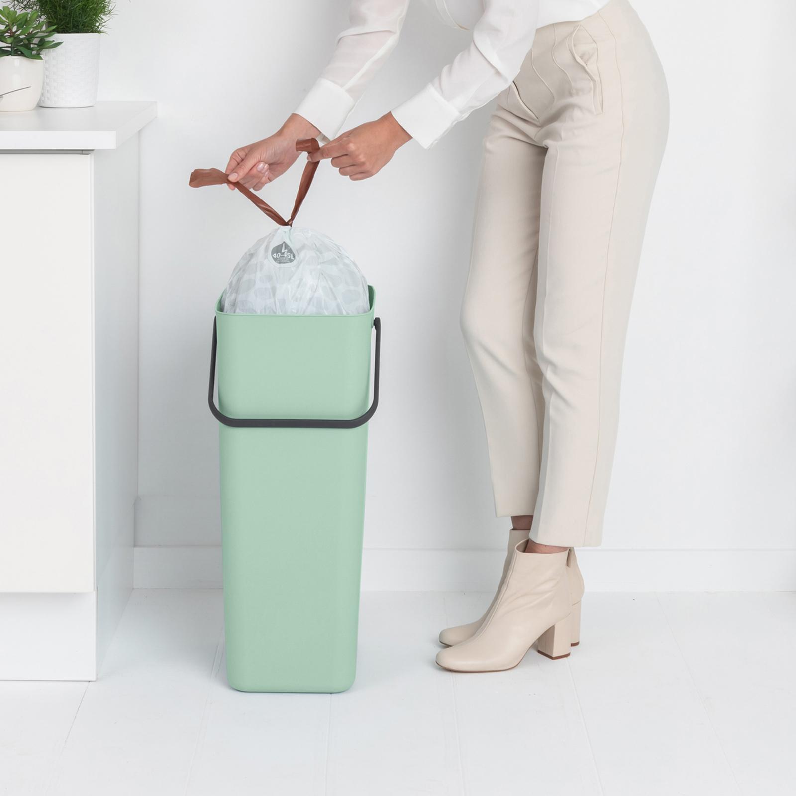 Sort & Go 40-Liter Recycle Bin 2 Sort & Go 40-Liter Recycle Bin