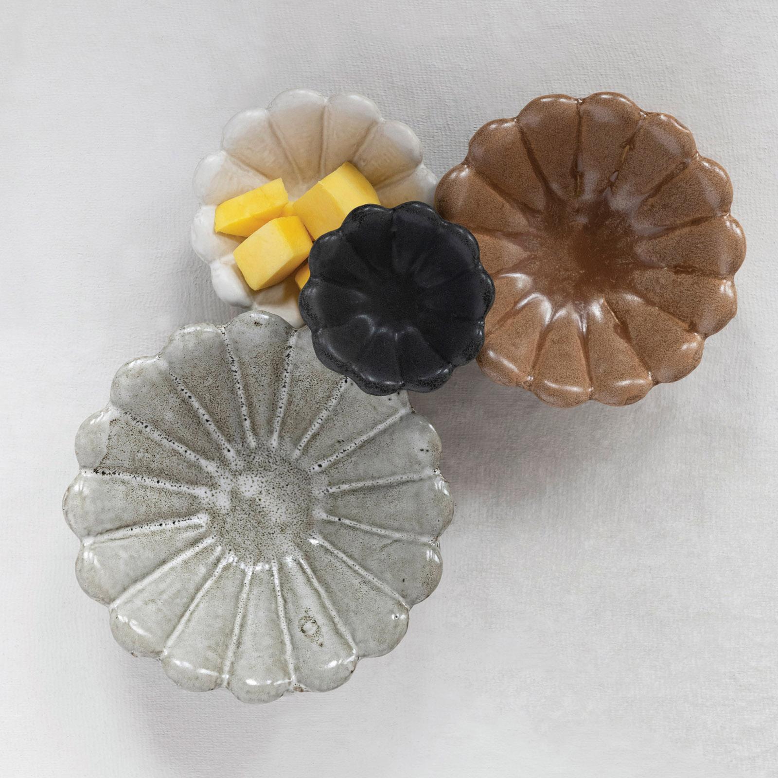 Stoneware 4-Piece Assorted Flower Bowl Set 13 Stoneware 4-Piece Assorted Flower Bowl Set
