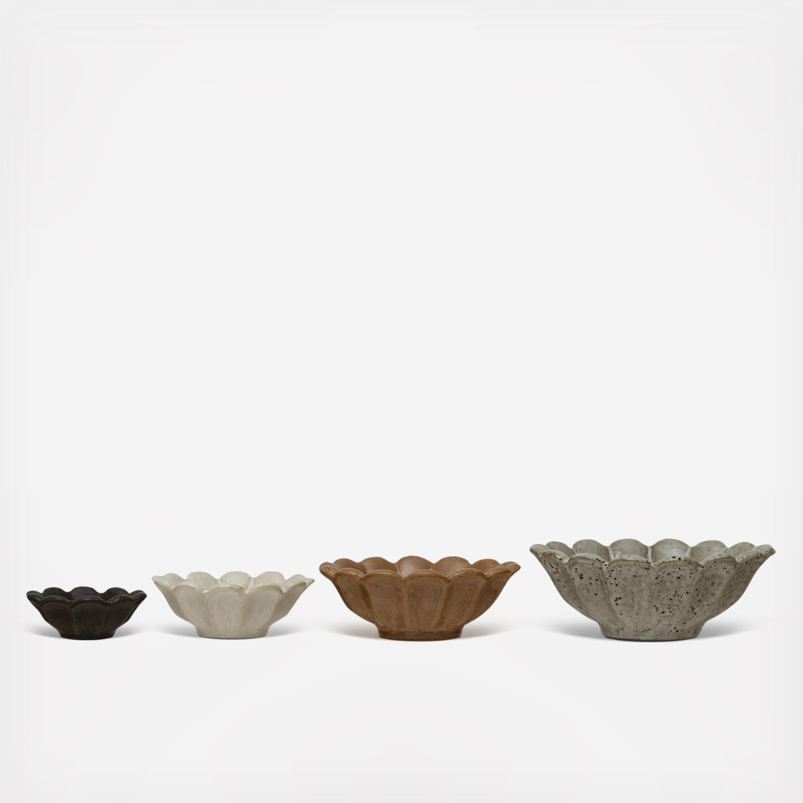 Stoneware 4-Piece Assorted Flower Bowl Set