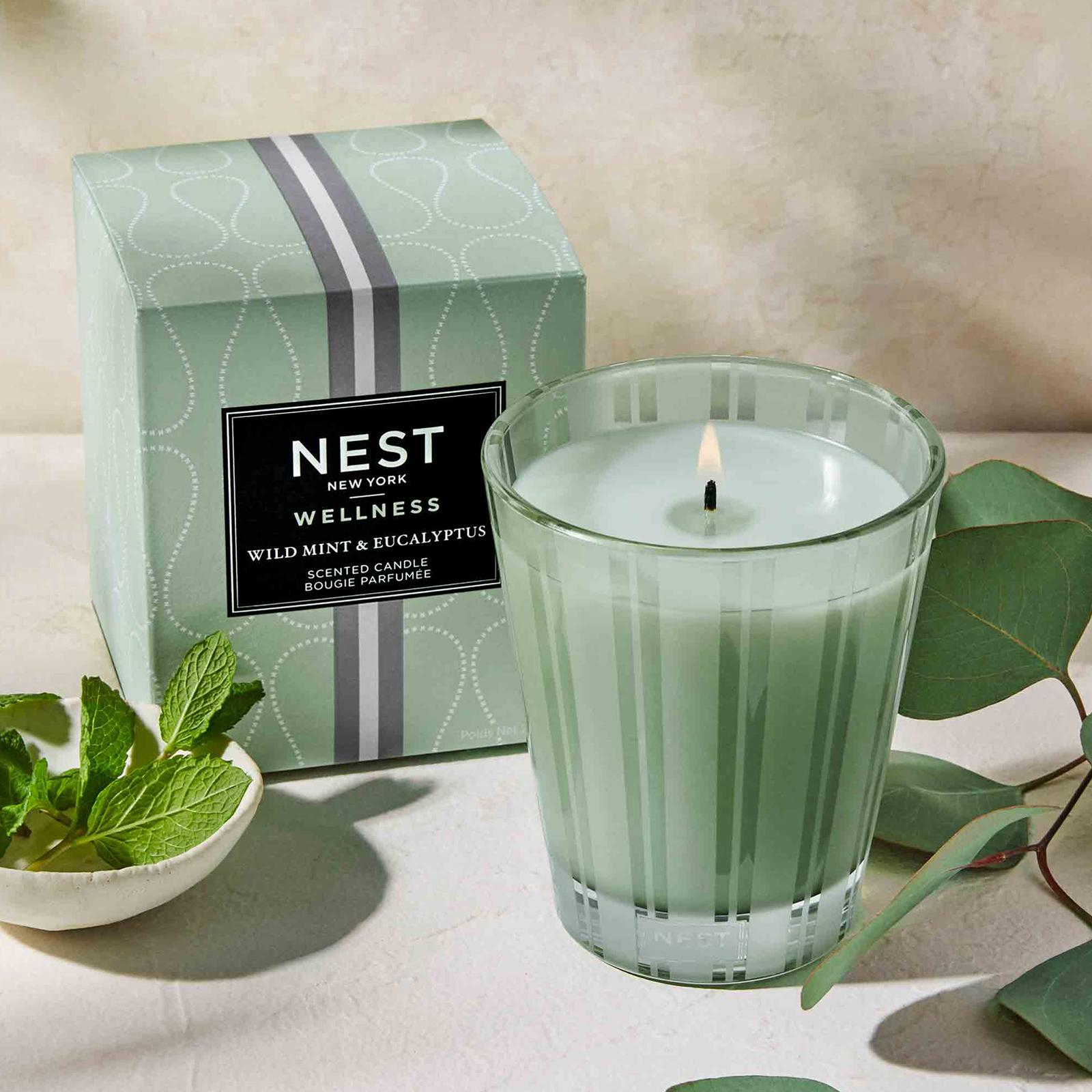 Wellness Wild Mint & Eucalyptus Classic Candle 10 Wellness Wild Mint & Eucalyptus Classic Candle