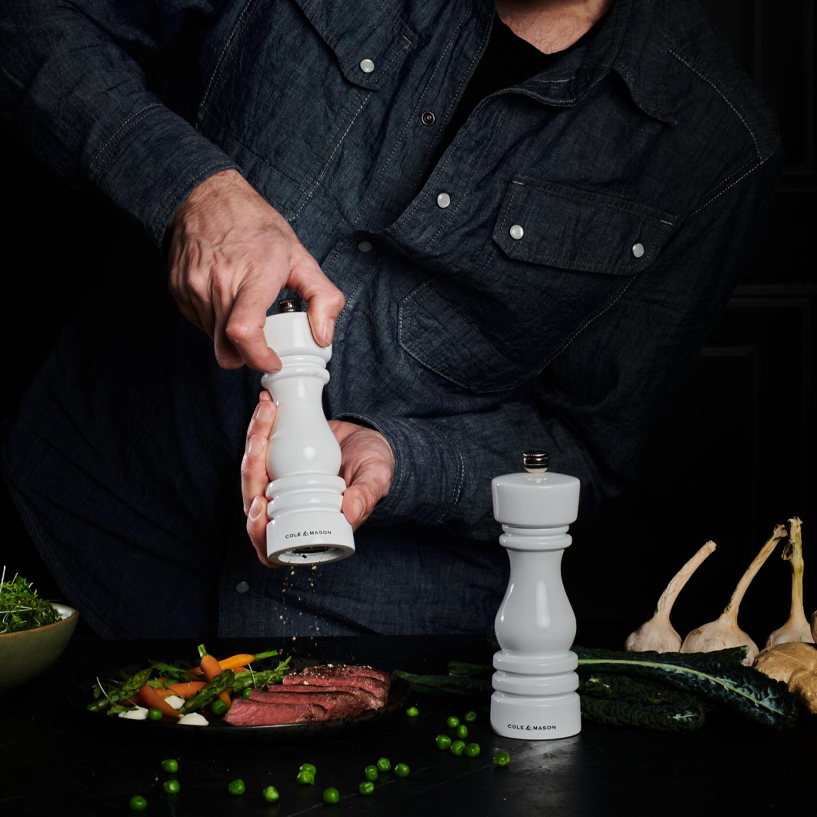 London Salt & Pepper Mill Grinder Set 16 London Salt & Pepper Mill Grinder Set
