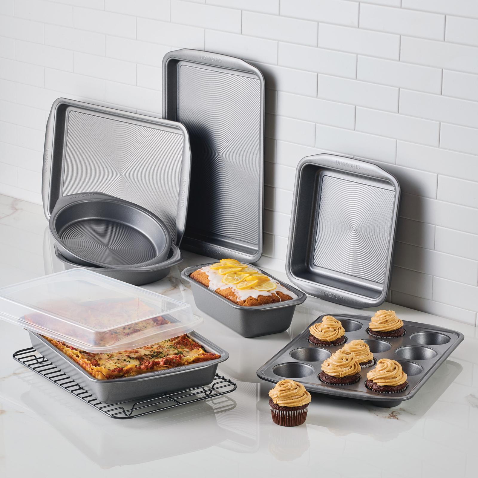 Nonstick 10-Piece Bakeware Set 3 Nonstick 10-Piece Bakeware Set