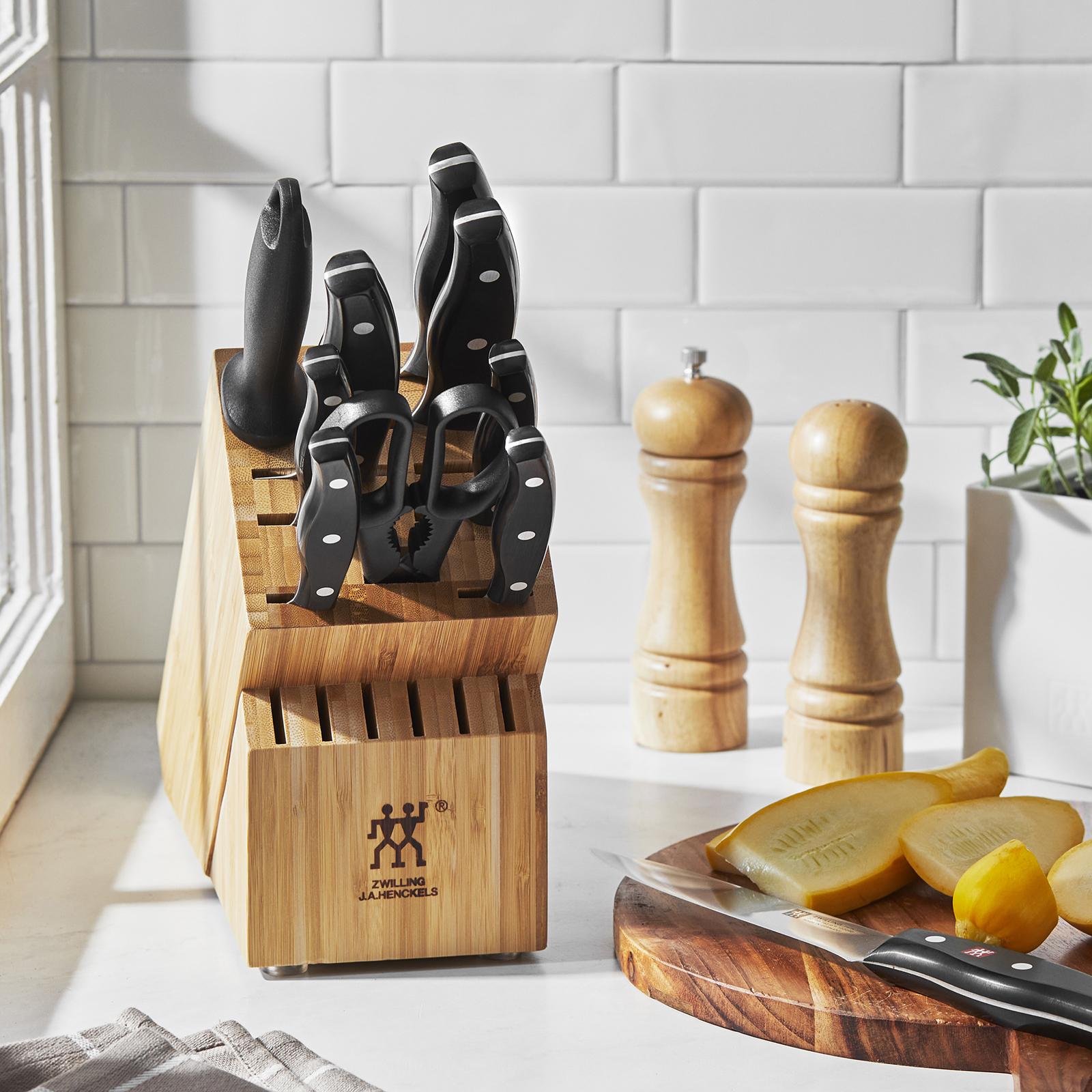 Twin Signature 11-Piece Knife Block Set 1 Twin Signature 11-Piece Knife Block Set