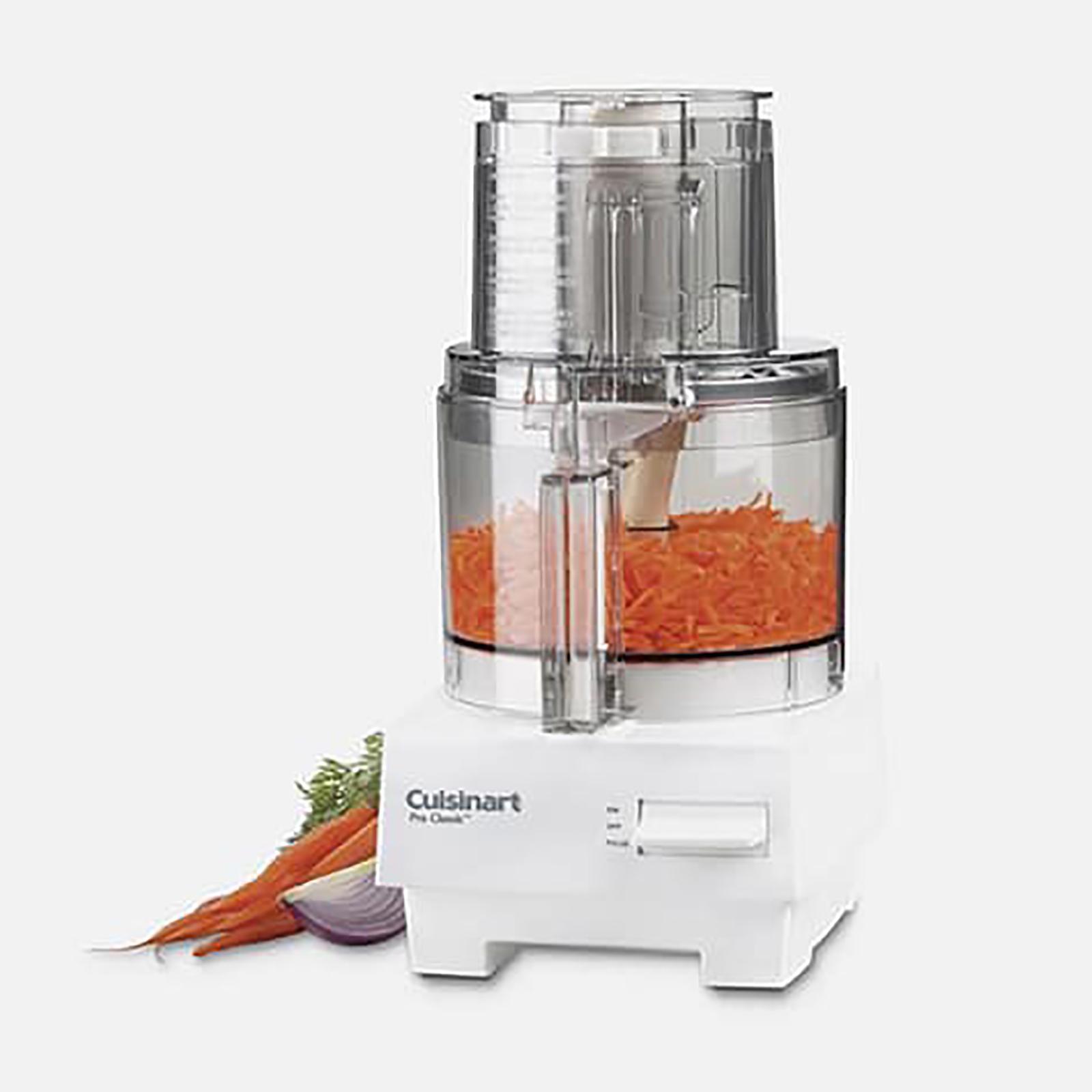 Pro Classic 7-Cup Food Processor 17 Pro Classic 7-Cup Food Processor