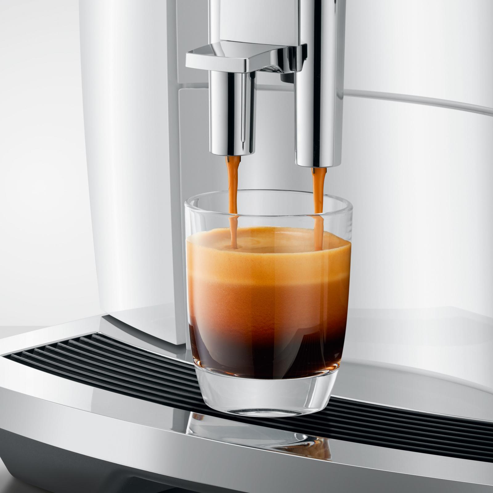 E4 Fully Automatic Coffee and Espresso Machine 2 E4 Fully Automatic Coffee and Espresso Machine