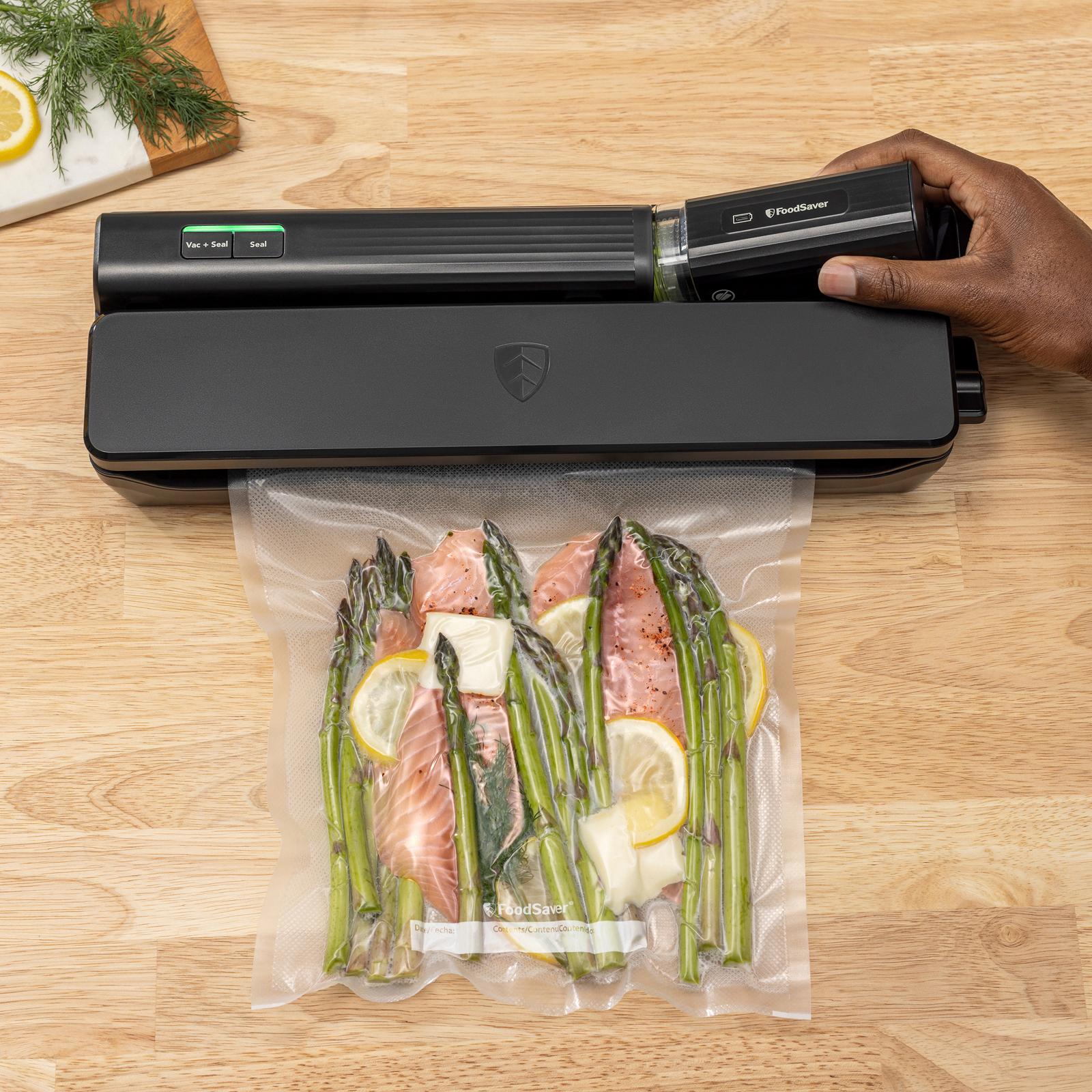 Handheld+ 2-in-1 Vacuum Sealing System 11 Handheld+ 2-in-1 Vacuum Sealing System