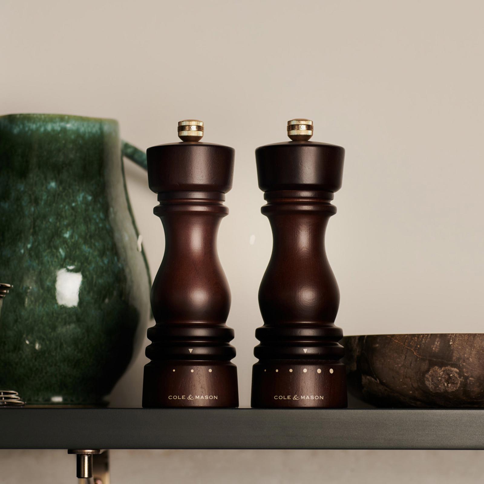 London Grind Select Salt & Pepper Gift Set 1 London Grind Select Salt & Pepper Gift Set