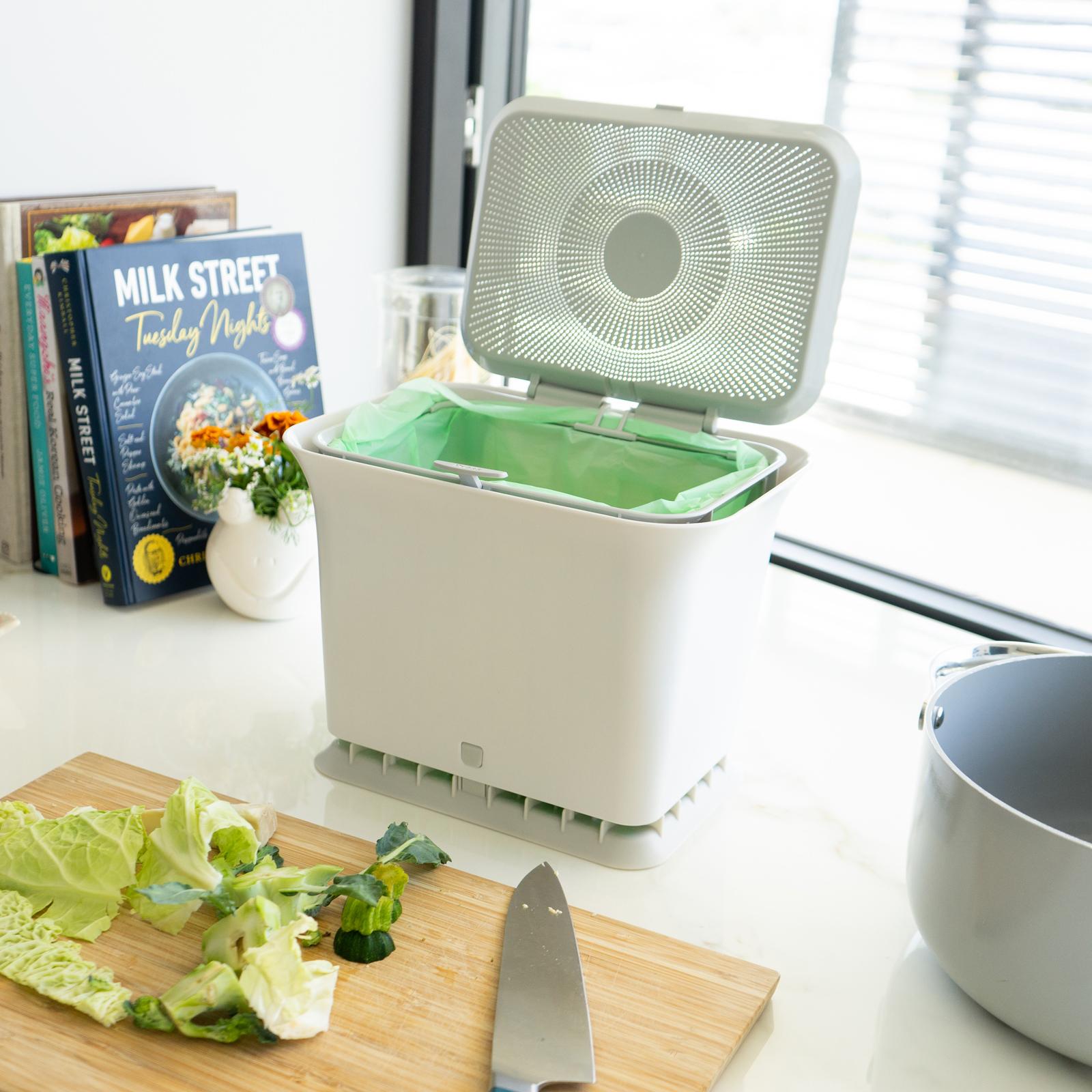 Fresh Air Odor-Free Kitchen Compost Collector