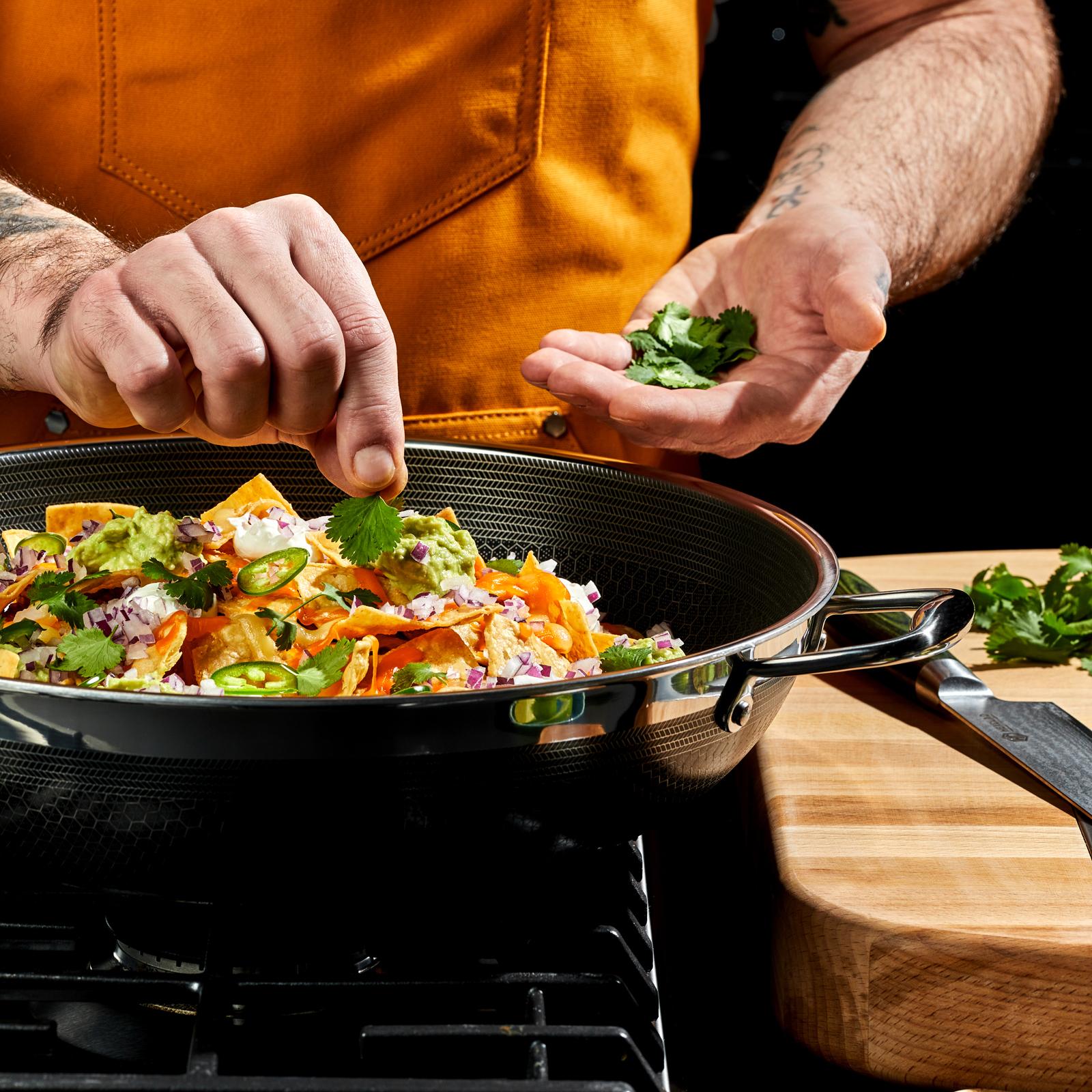 14-Inch Frying Pan & Lid Set 3 14-Inch Frying Pan & Lid Set