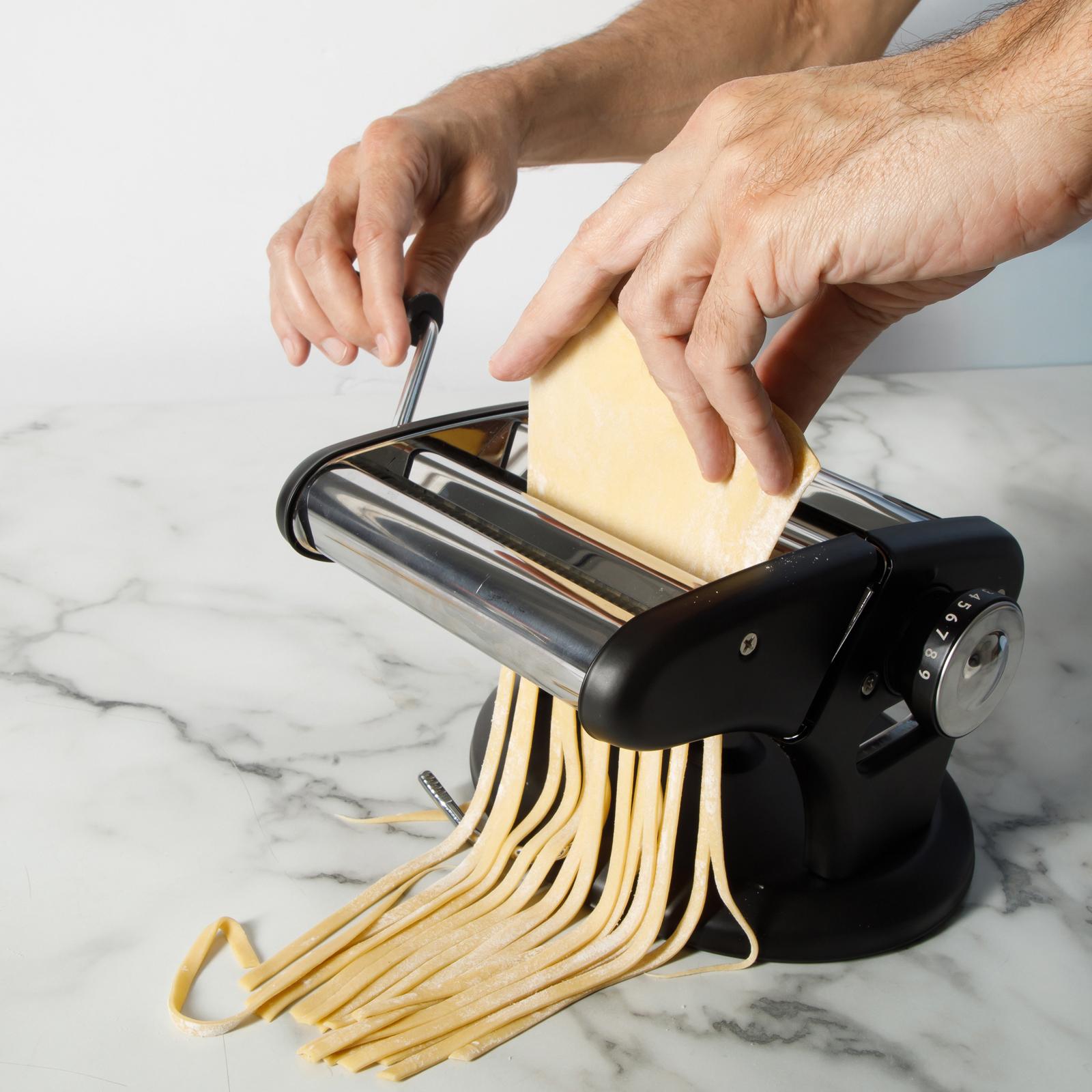 Aero Heavy Duty Manual Pasta Maker Machine 1 Aero Heavy Duty Manual Pasta Maker Machine