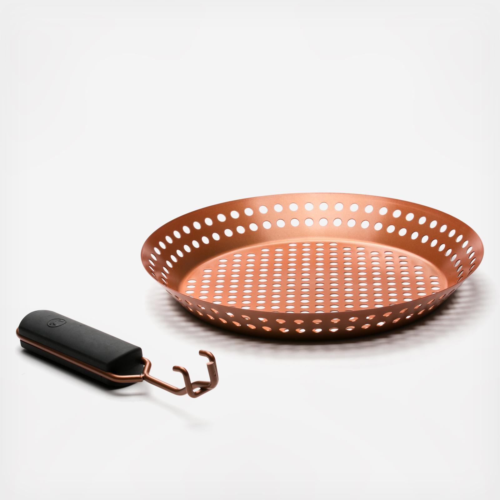 Grill Skillet with Removable Handle 2 Grill Skillet with Removable Handle