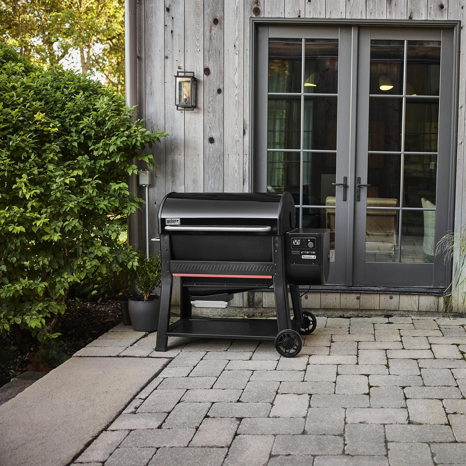 Searwood™ XL 600 Pellet Grill 1 Searwood™ XL 600 Pellet Grill