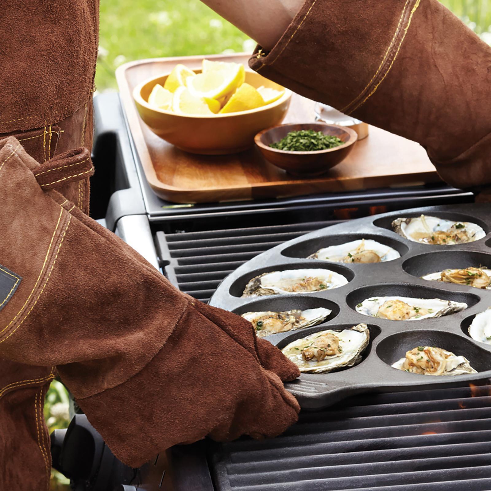 Cast Iron 12-Oyster Grill Pan 1 Cast Iron 12-Oyster Grill Pan