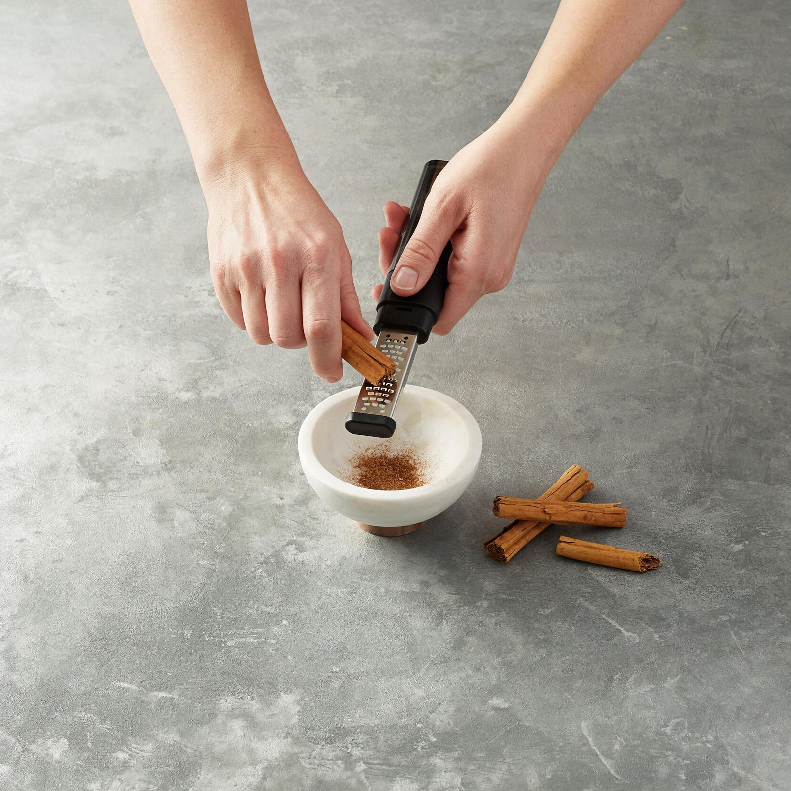 3-In-1 Cocktail Garnish Tool 4 3-In-1 Cocktail Garnish Tool