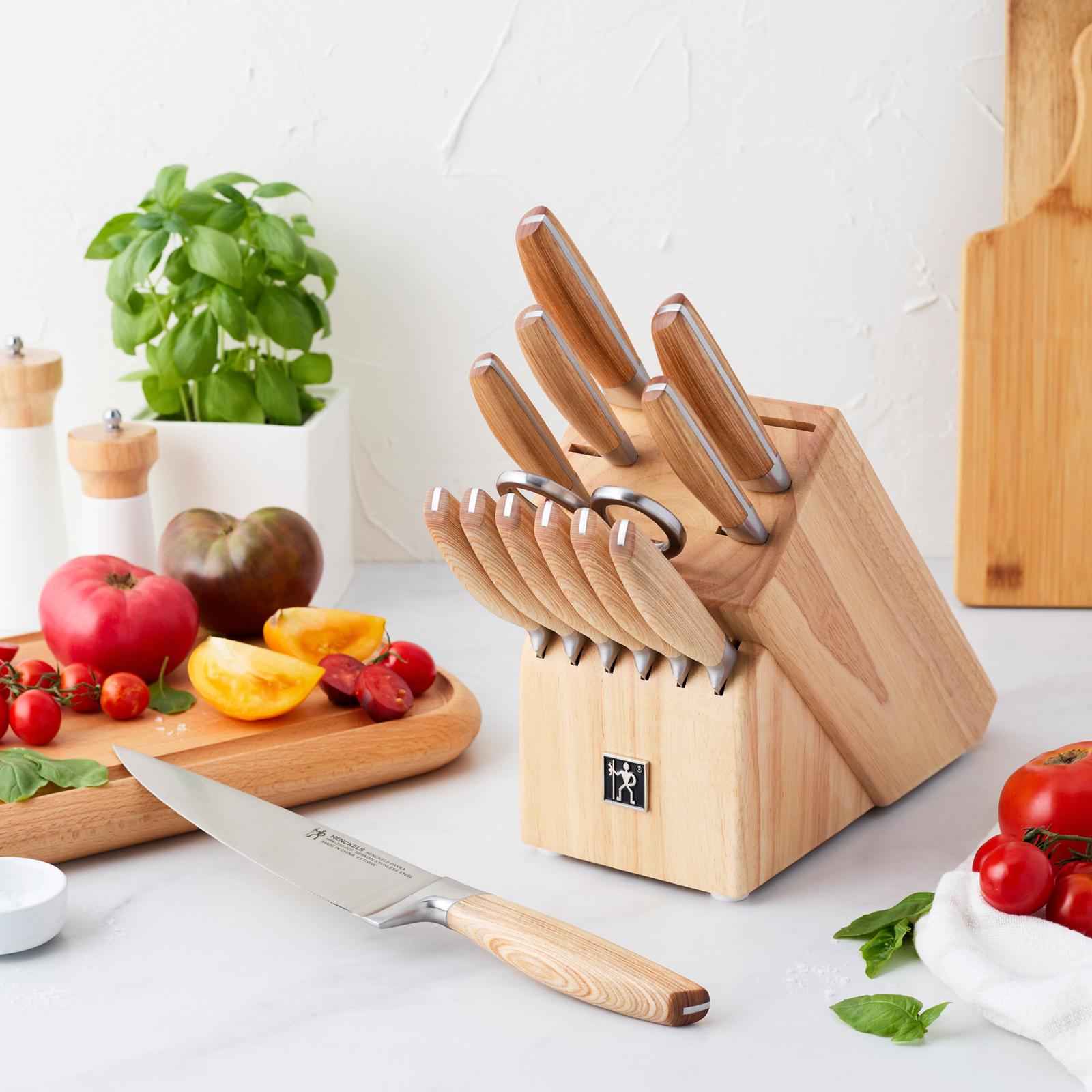 Pakka 14-Piece Knife Block Set 8 Pakka 14-Piece Knife Block Set