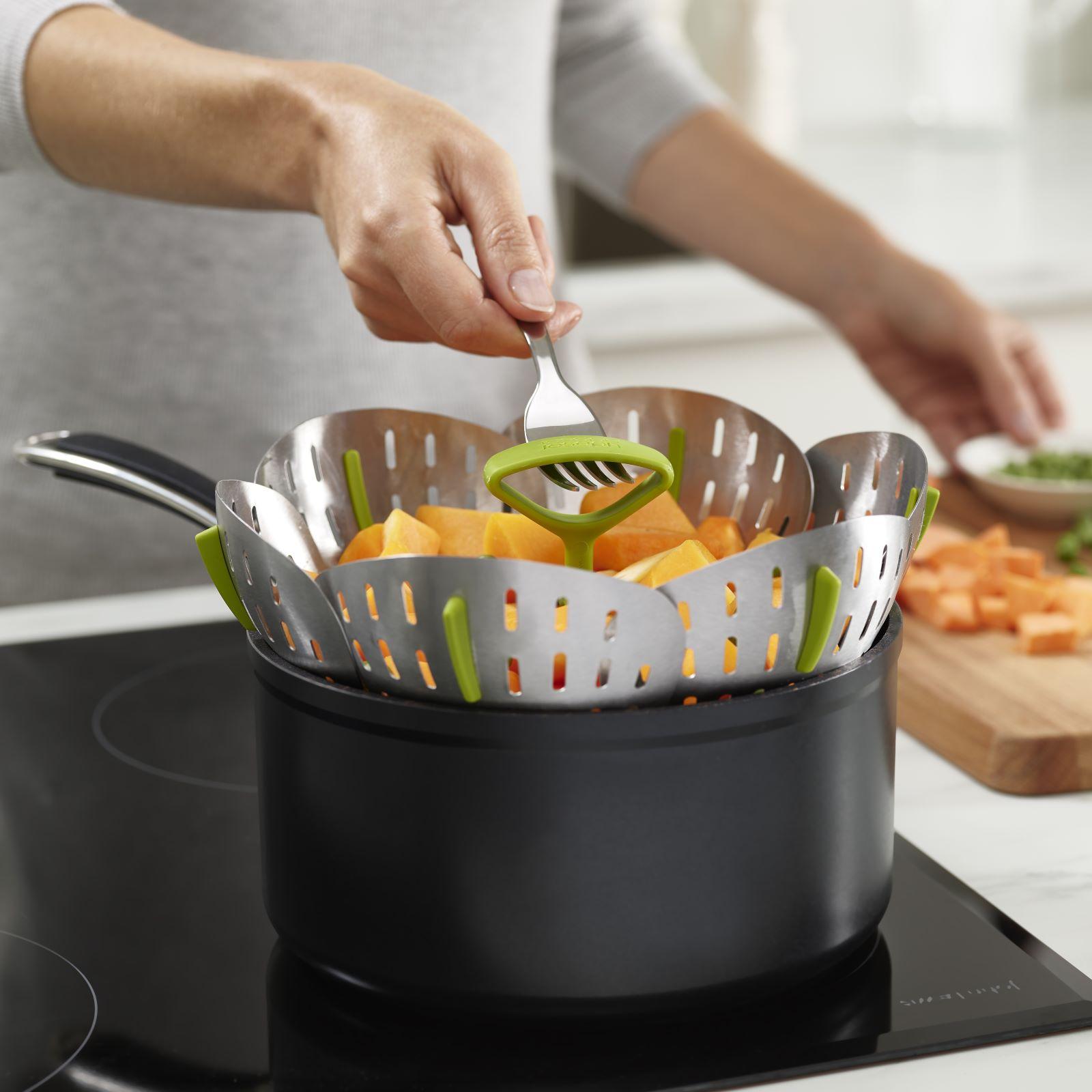 Bloom™ Stainless-Steel Folding Steamer Basket 2 Bloom™ Stainless-Steel Folding Steamer Basket
