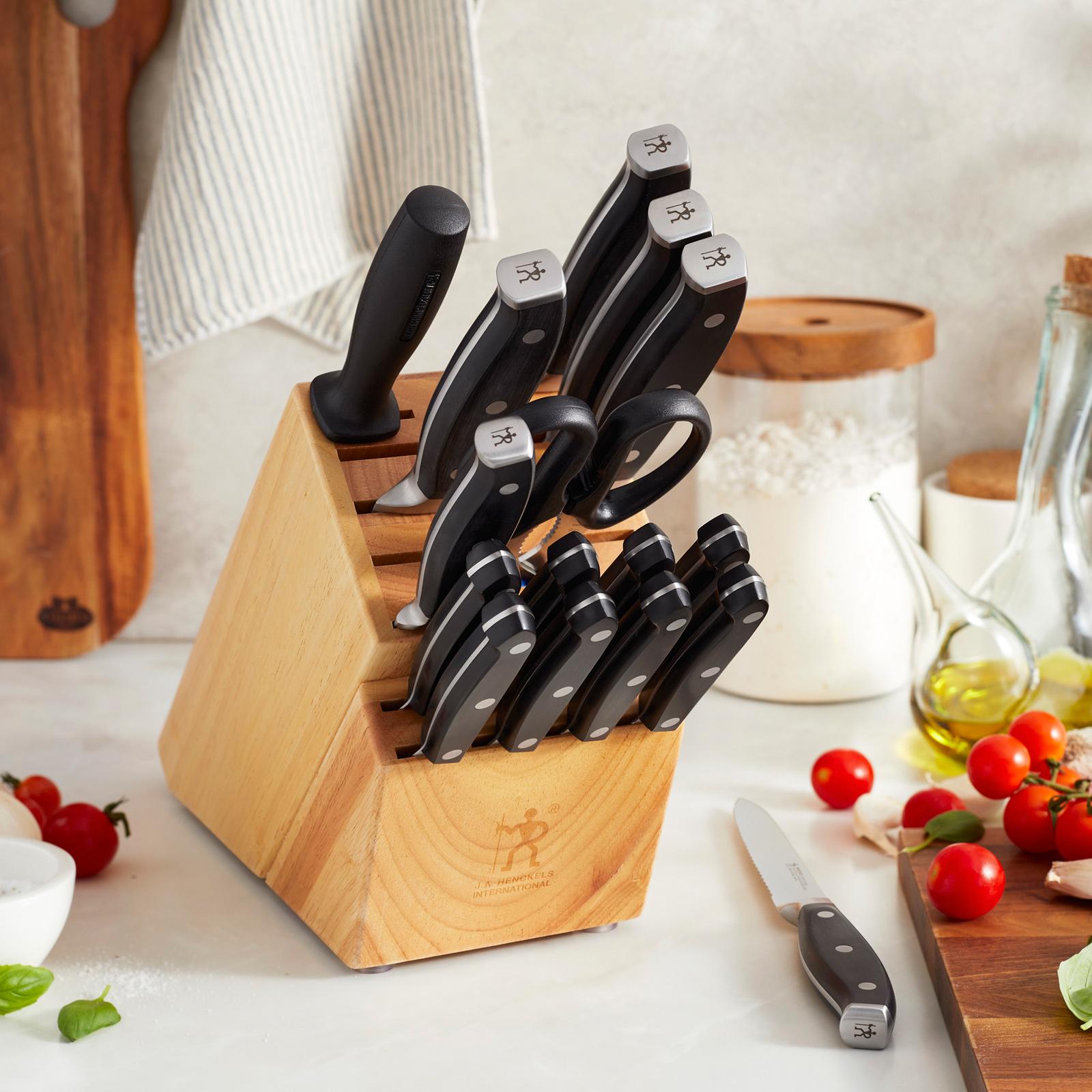 Forged Premio 17-Piece Knife Block Set 3 Forged Premio 17-Piece Knife Block Set