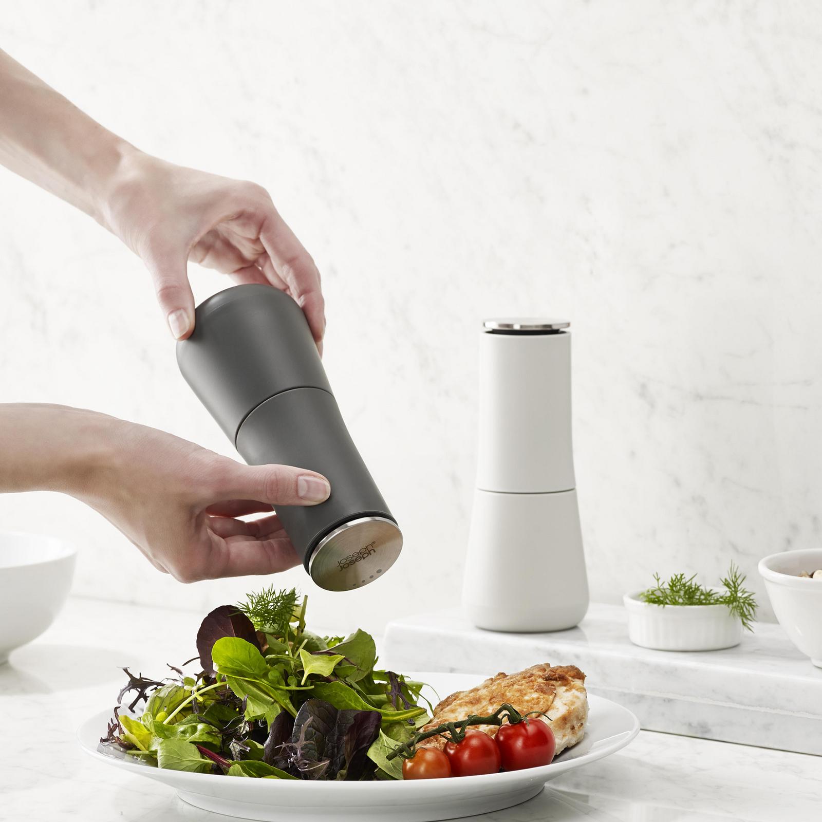 Milltop™ Non-Spill Salt and Pepper Mill Set 17 Milltop™ Non-Spill Salt and Pepper Mill Set