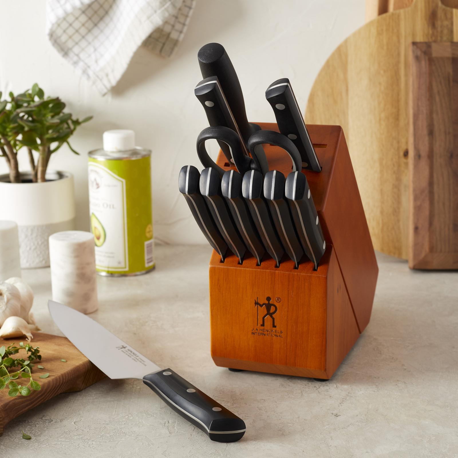 Dynamic 12-Piece Knife Block Set 12 Dynamic 12-Piece Knife Block Set