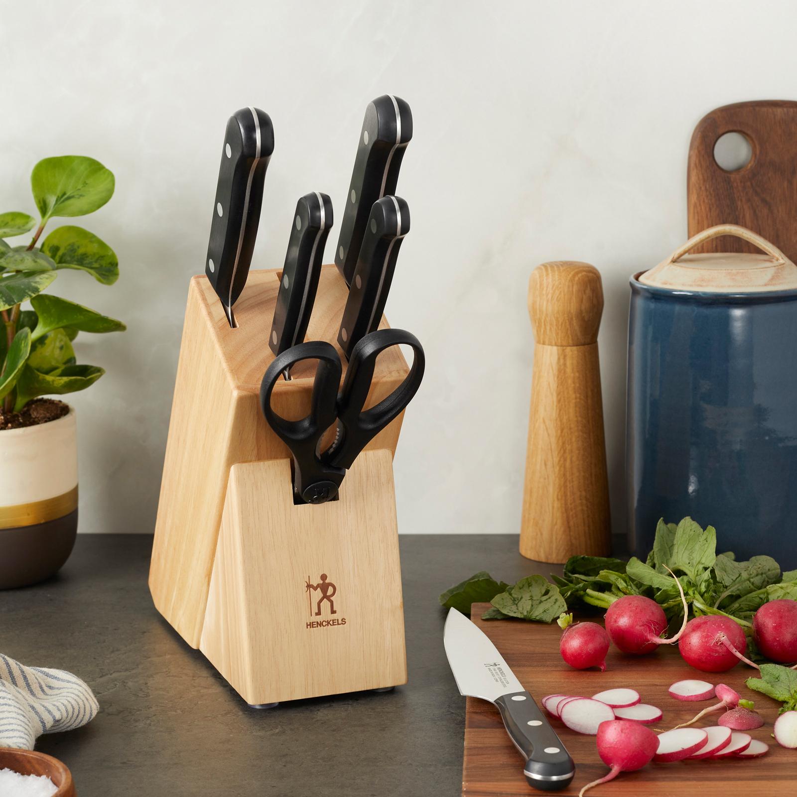 Solution 7-Piece Knife Block Set 3 Solution 7-Piece Knife Block Set