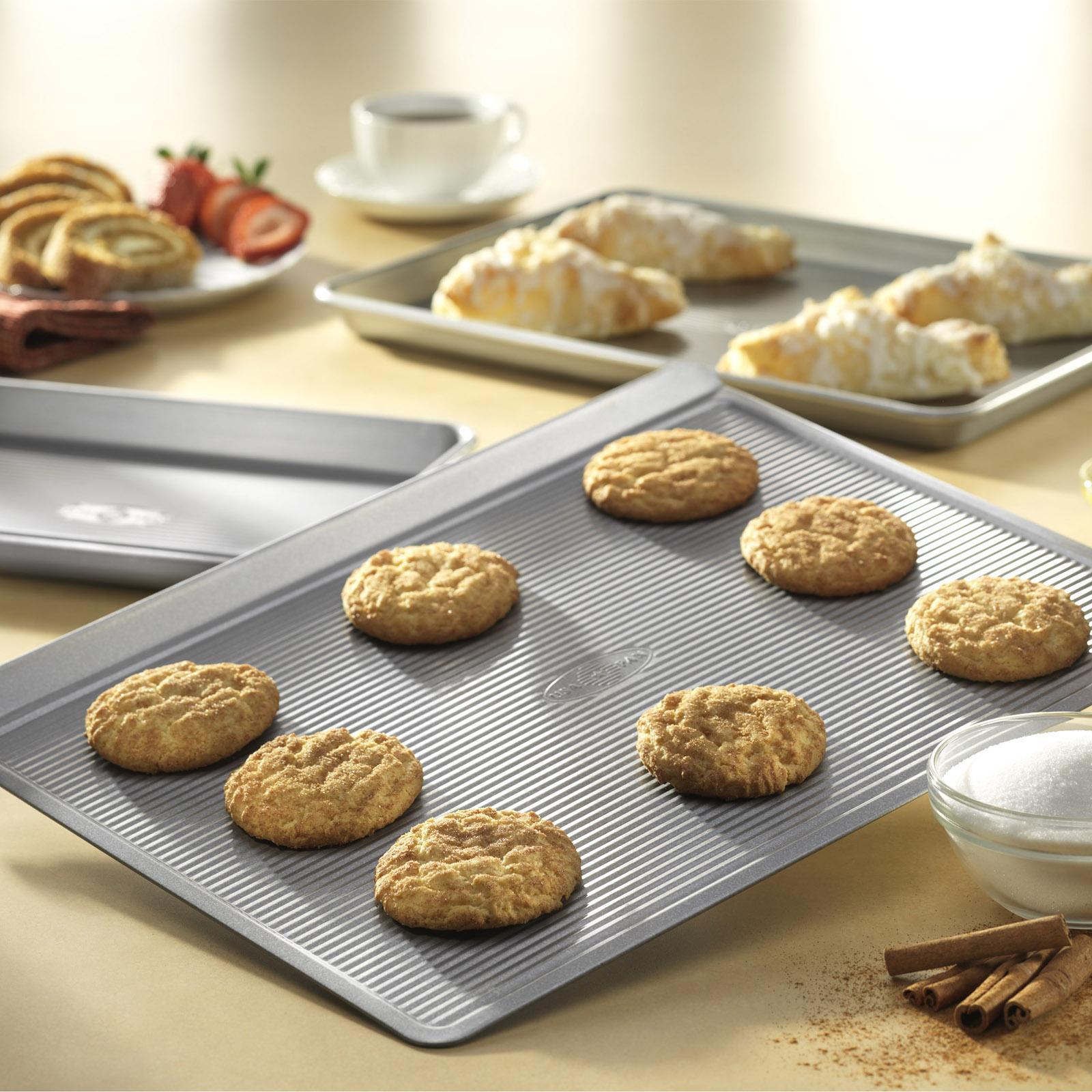 3-Piece Bakeware Set 2 3-Piece Bakeware Set