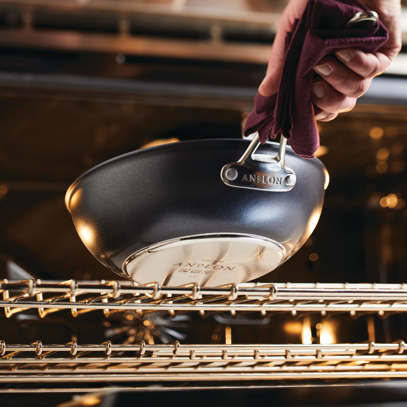 X Hybrid Non-Stick Induction Stir Fry Wok with Lid 6 X Hybrid Non-Stick Induction Stir Fry Wok with Lid