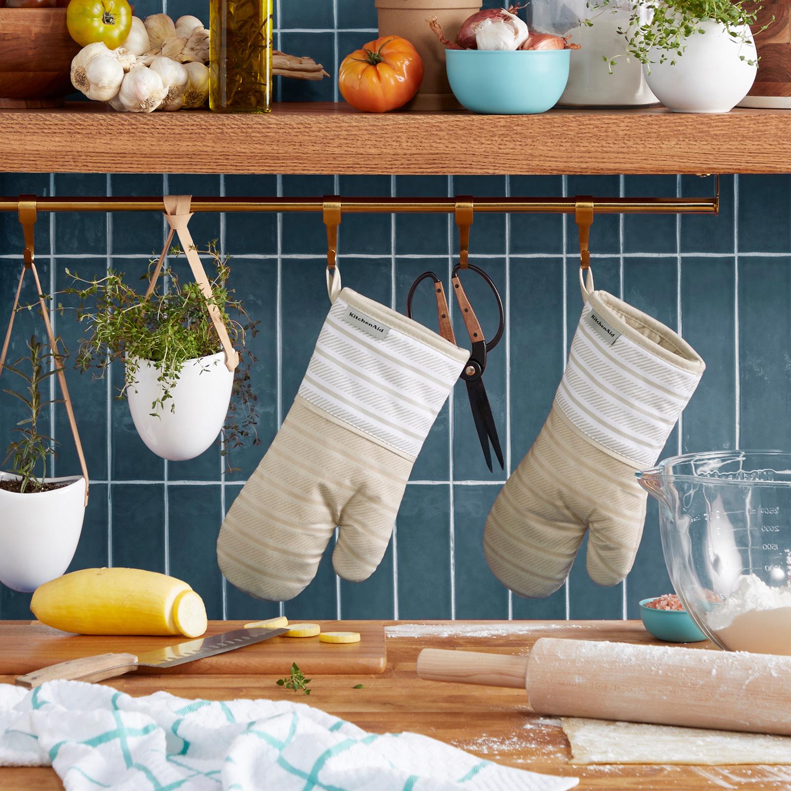 Albany Oven Mitt, Set of 2 7 Albany Oven Mitt, Set of 2