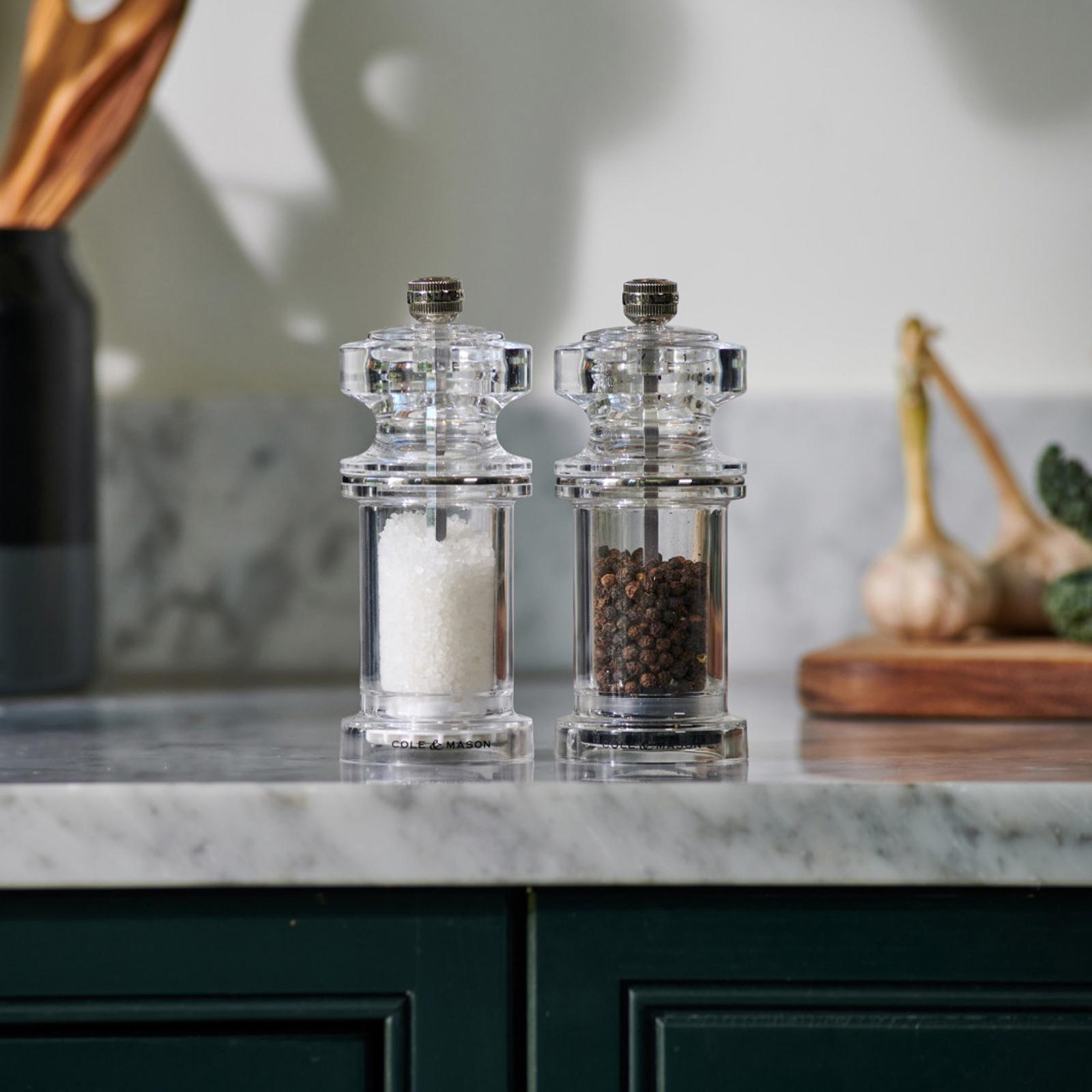 605 Salt & Pepper Mill Set 9 605 Salt & Pepper Mill Set