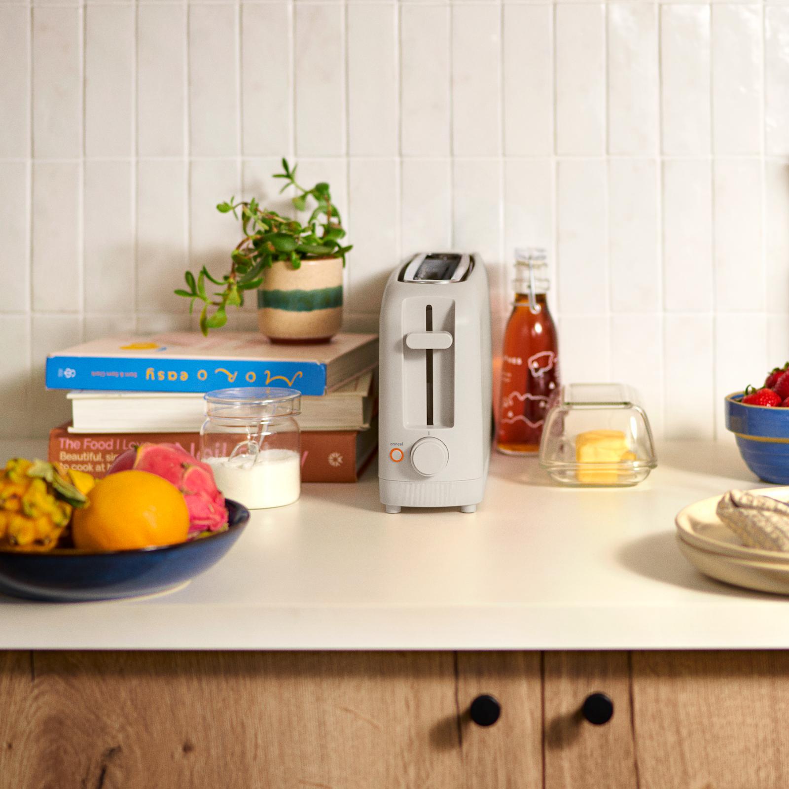 2-Slice Slim Toaster 3 2-Slice Slim Toaster