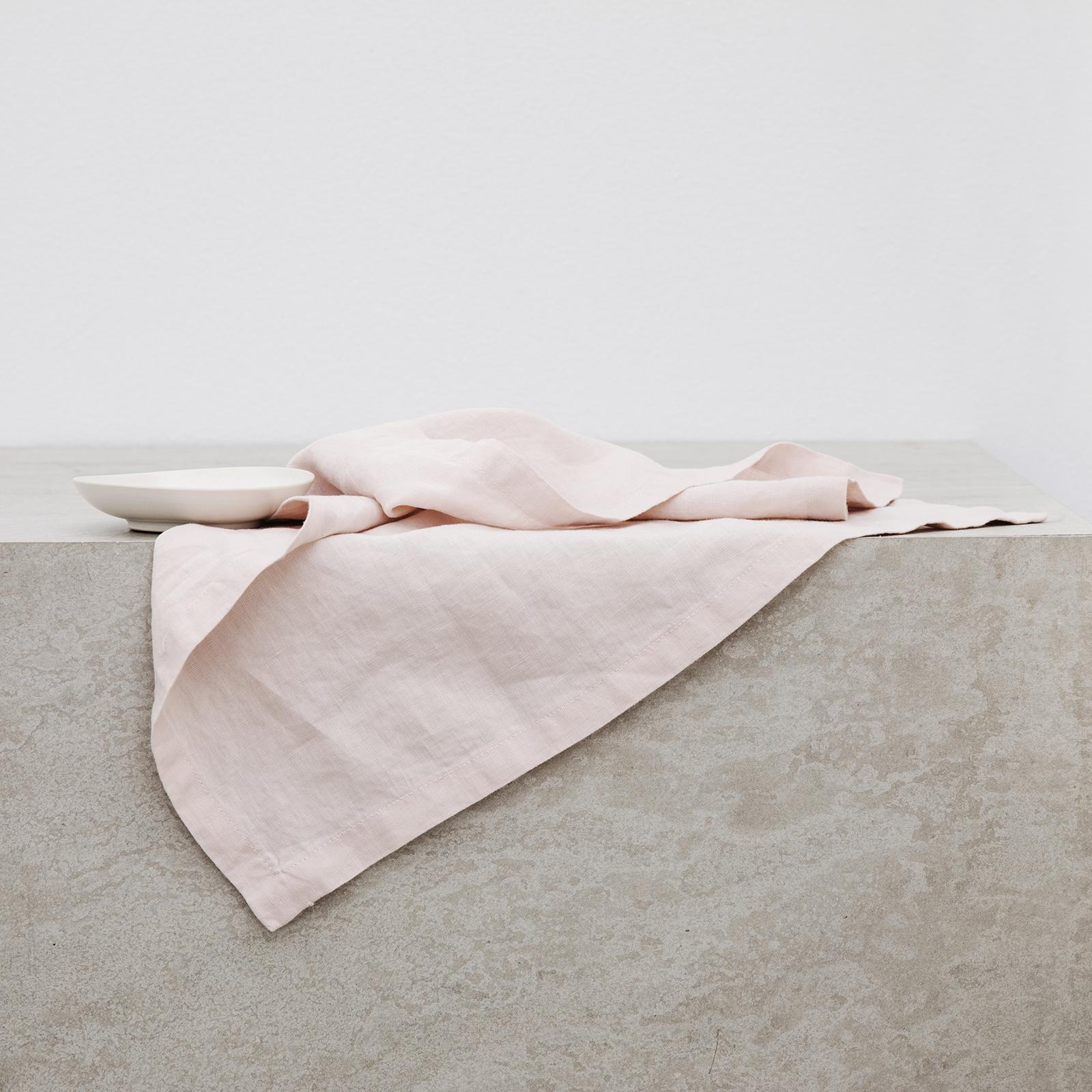 Linen Table Napkins, Set of 4 4 Linen Table Napkins, Set of 4