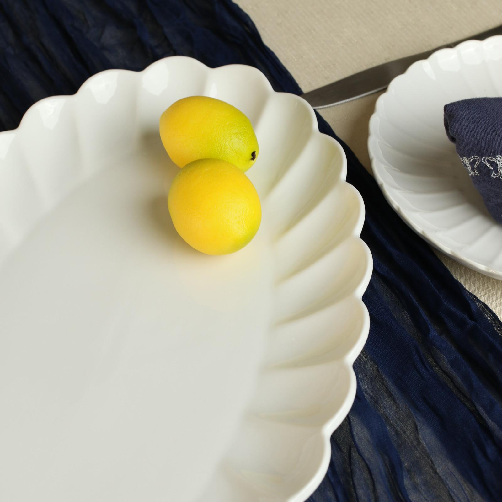 Petal Oval Platter & Round Bowl Serving Set 6 Petal Oval Platter & Round Bowl Serving Set