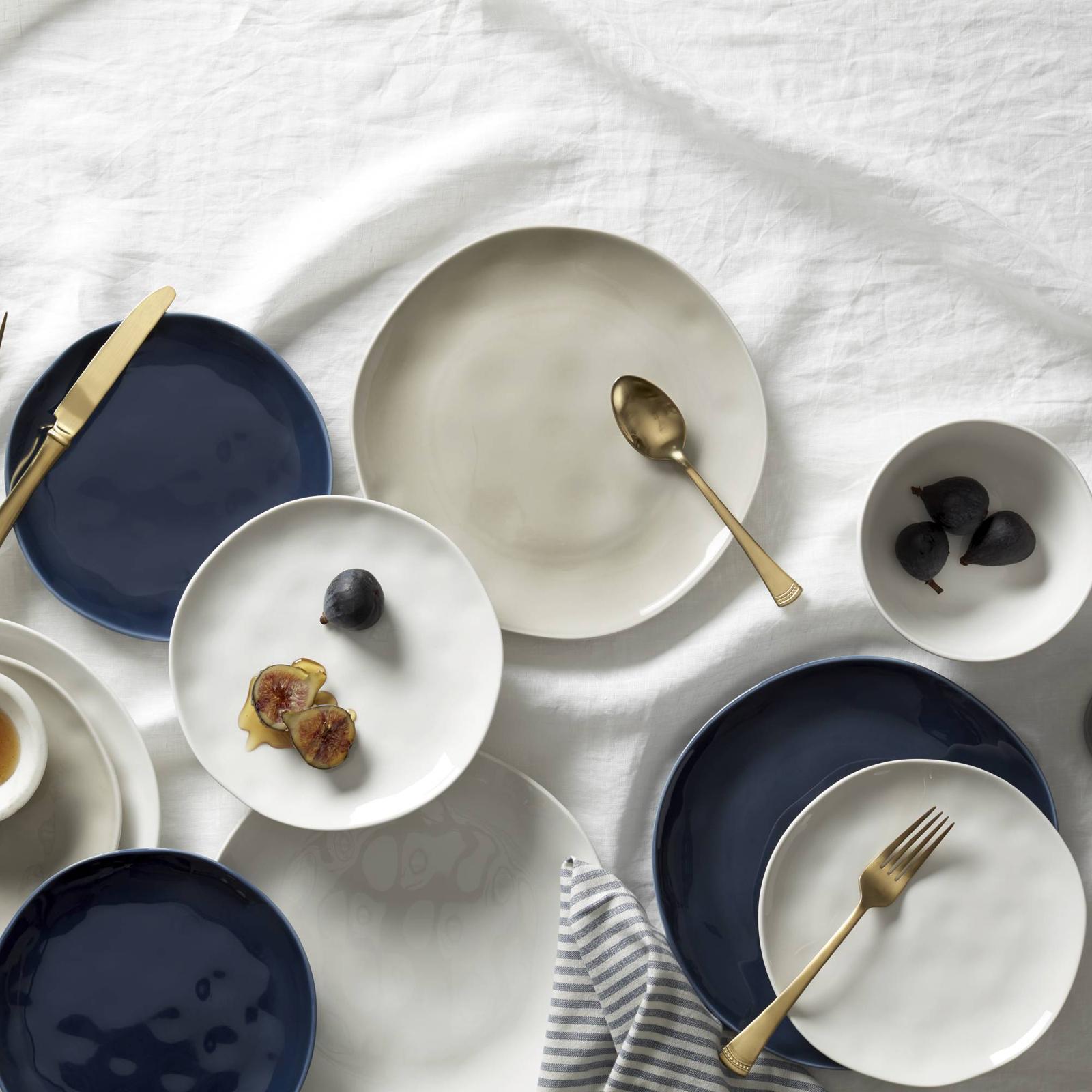 Bay Colors Dinner Plate, Set of 4 3 Bay Colors Dinner Plate, Set of 4