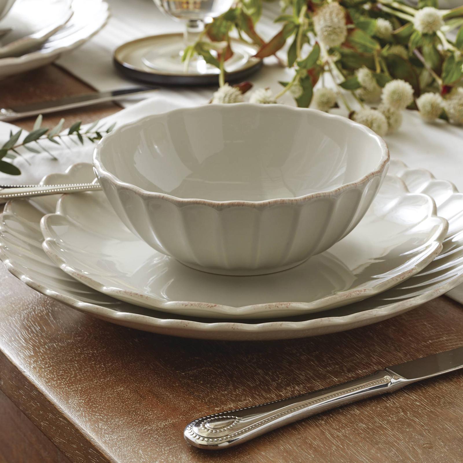 French Perle Scallop 4-Piece Place Setting, Service for 1 3 French Perle Scallop 4-Piece Place Setting, Service for 1