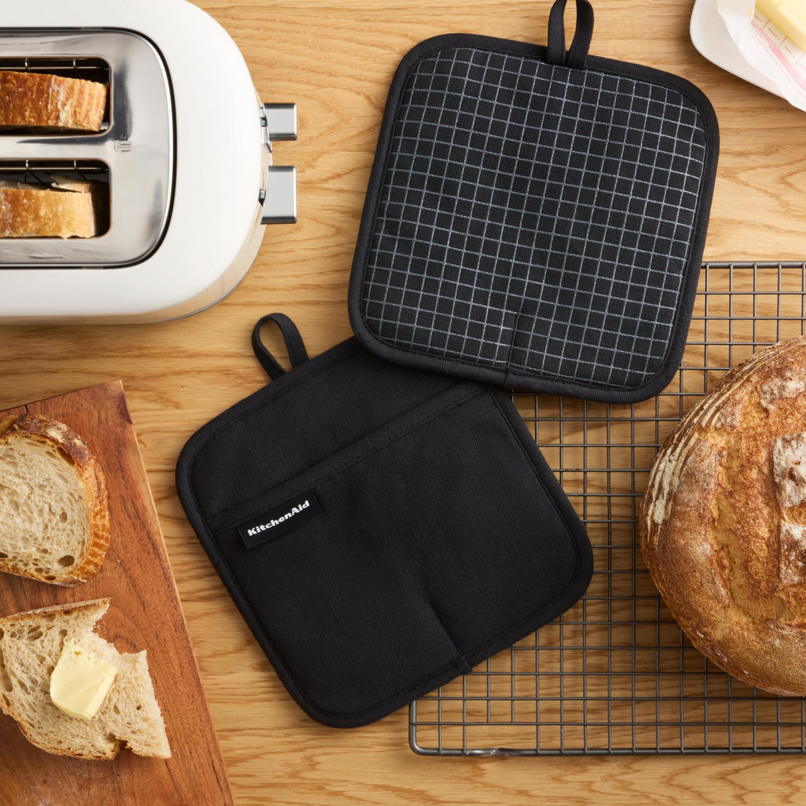 Gourmet Series Pot Holder, Set of 2 1 Gourmet Series Pot Holder, Set of 2