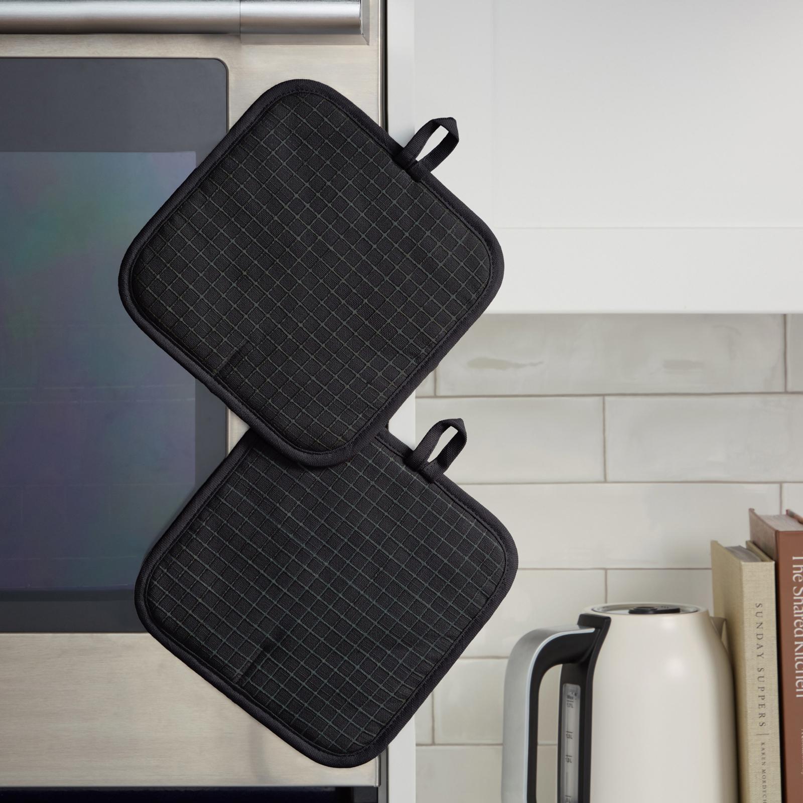 Gourmet Series Pot Holder, Set of 2 3 Gourmet Series Pot Holder, Set of 2