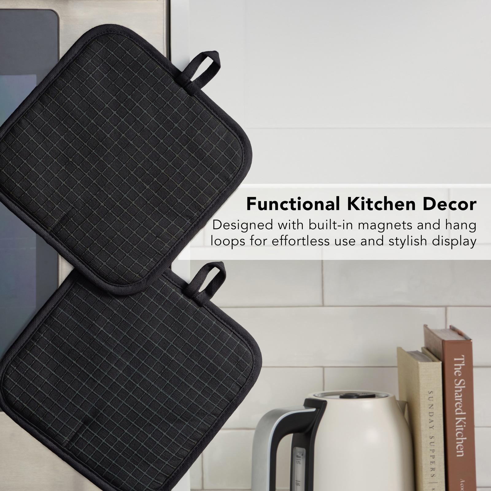 Gourmet Series Pot Holder, Set of 2 8 Gourmet Series Pot Holder, Set of 2