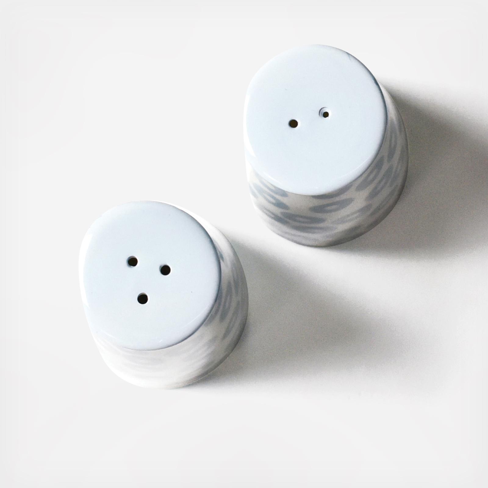 Iris Blue Pip Pedestal Salt & Pepper Shaker, Set of 2 2 Iris Blue Pip Pedestal Salt & Pepper Shaker, Set of 2
