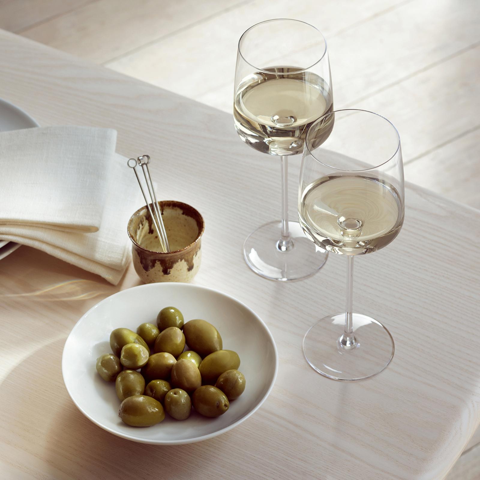 Metropolitan White Wine Glass, Set of 4 16 Metropolitan White Wine Glass, Set of 4
