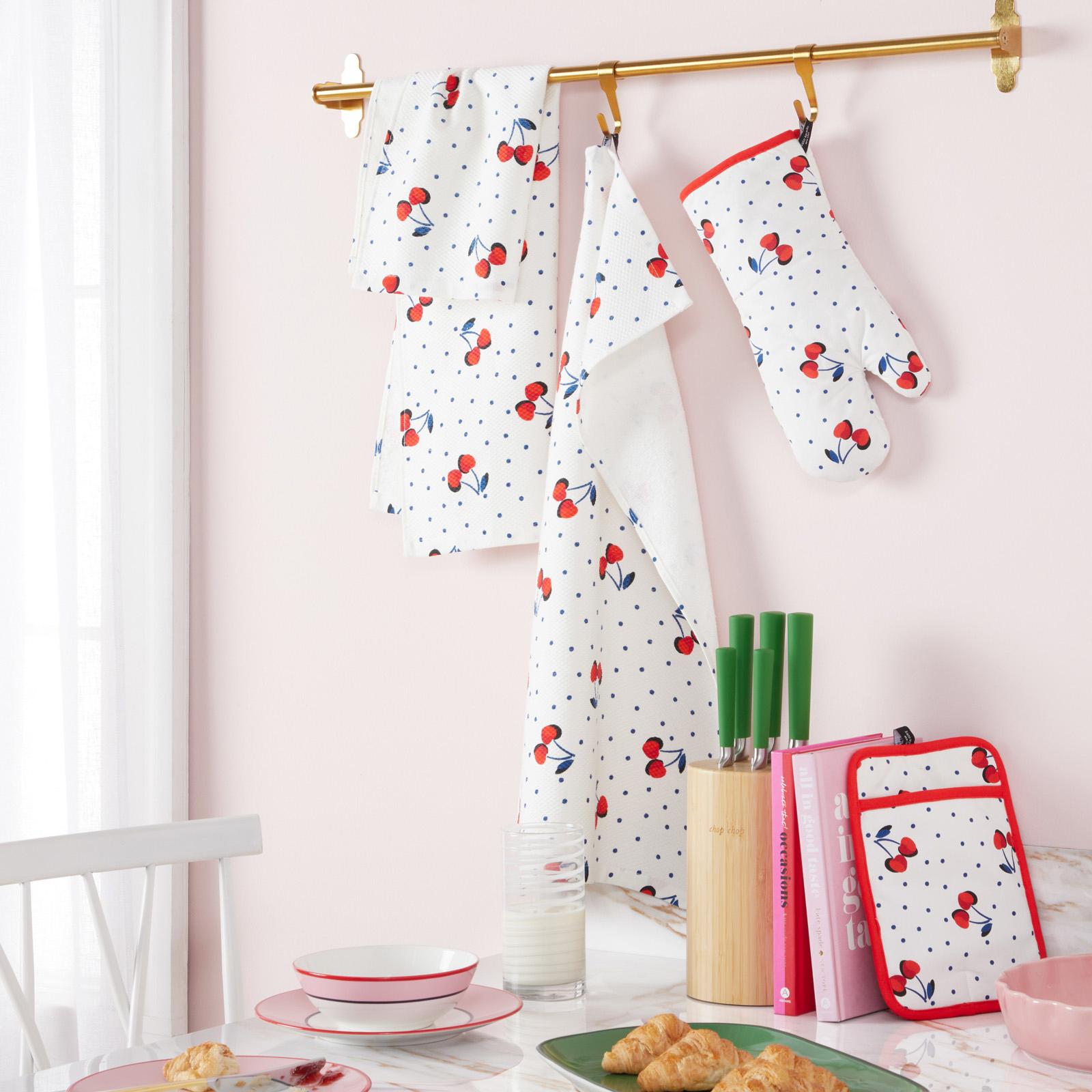 Cherry Dot 4-Piece Kitchen Set